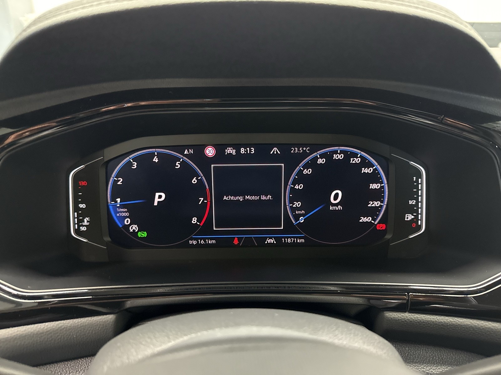 Volkswagen T-Roc 1.5 R-LINE BLACKSTYLE AHK CAM ACC LM19 NAVI