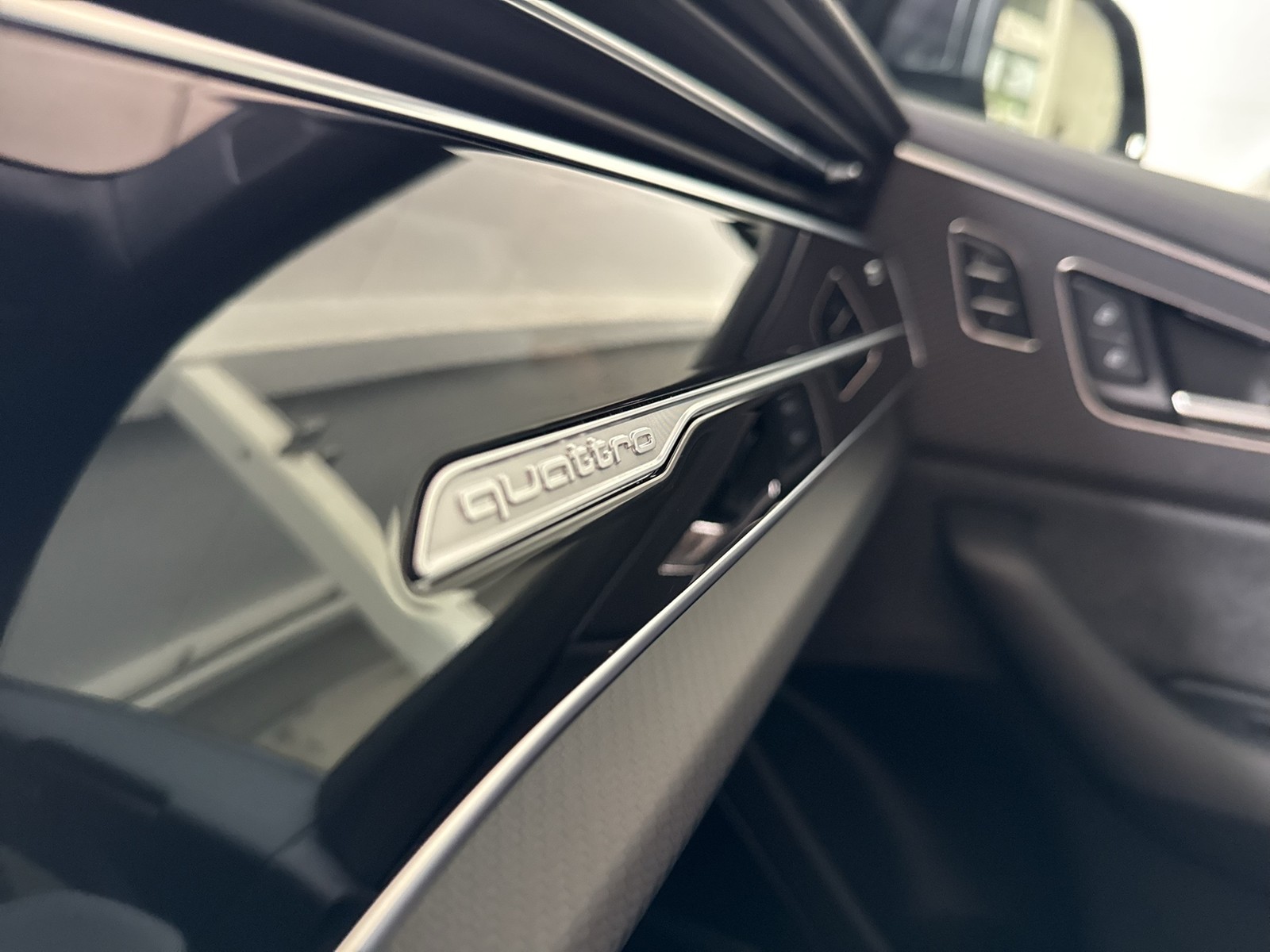 Audi Q8 50 Qu. S LINE B&O 360CAM LEDER ALU23 eSITZE