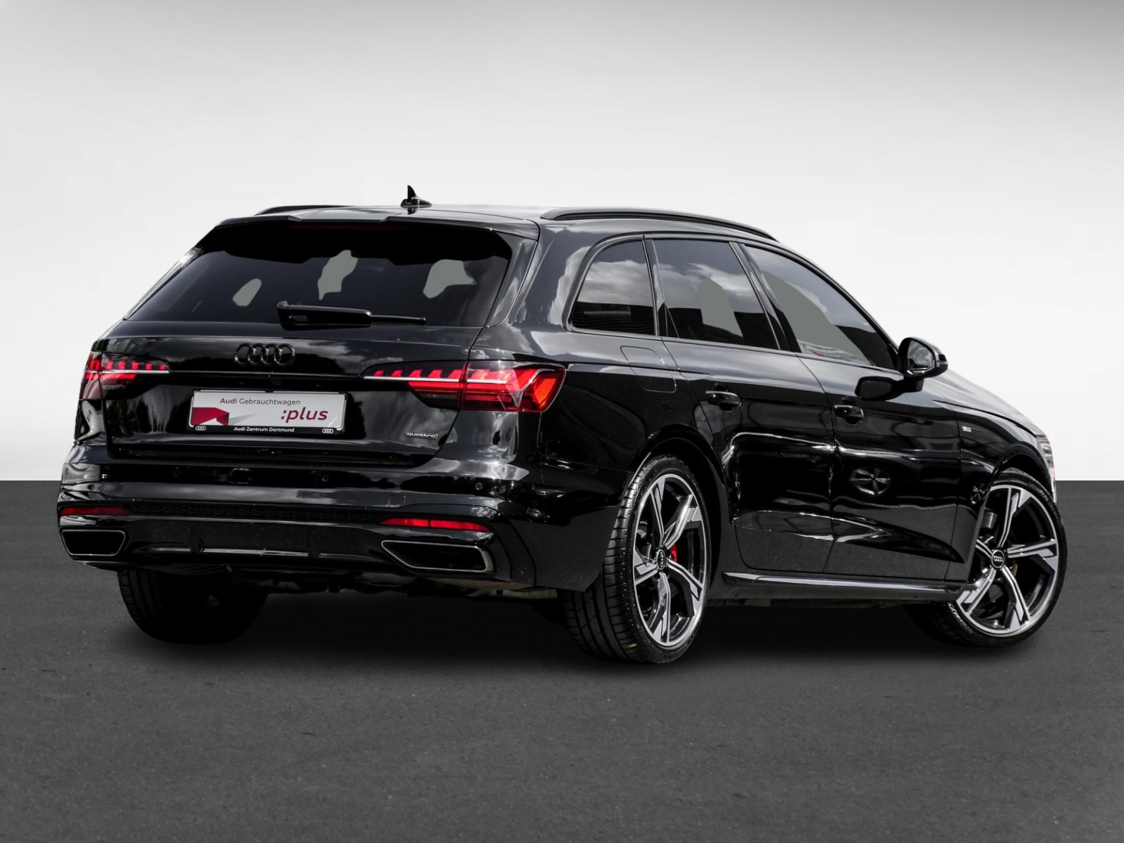 Audi A4 Avant 45 quattro S LINE BLACKPAK PANO CAM 19Z