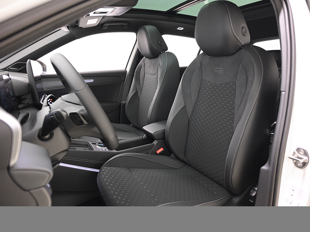 Volkswagen T-Roc 1.5 R-LINE DSG PANO eKLAPPE AHK MATRIXLED