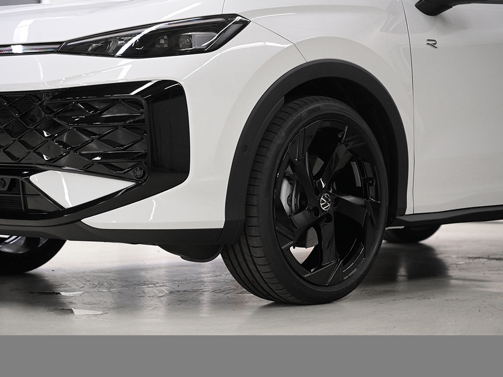 Volkswagen T-Roc 1.5 R-LINE DSG PANO eKLAPPE AHK MATRIXLED