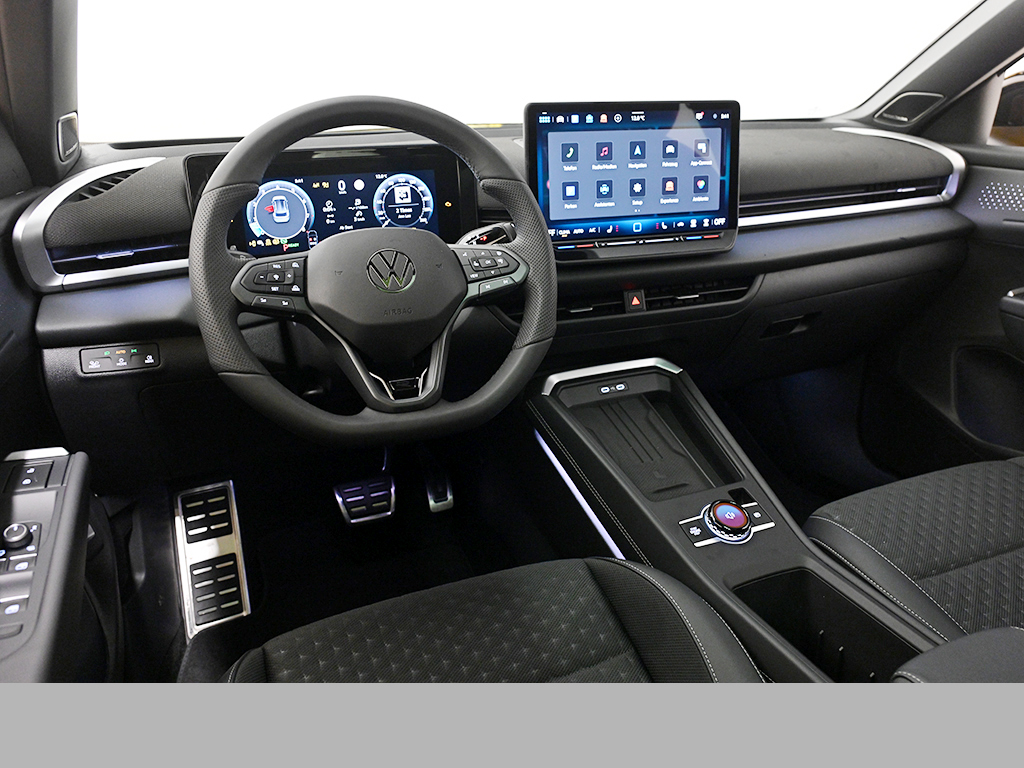 Volkswagen T-Roc 1.5 R-LINE DSG HARMANKARDON PANO CAM LM20