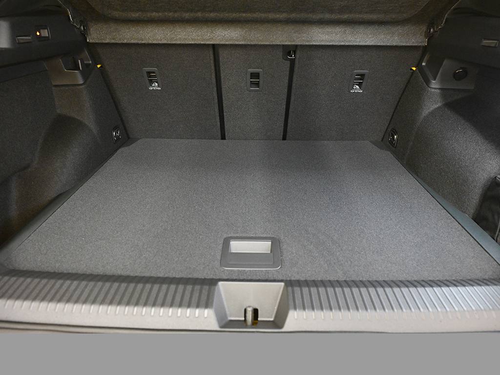 Volkswagen T-Roc 1.5 R-LINE DSG HARMANKARDON PANO CAM LM20