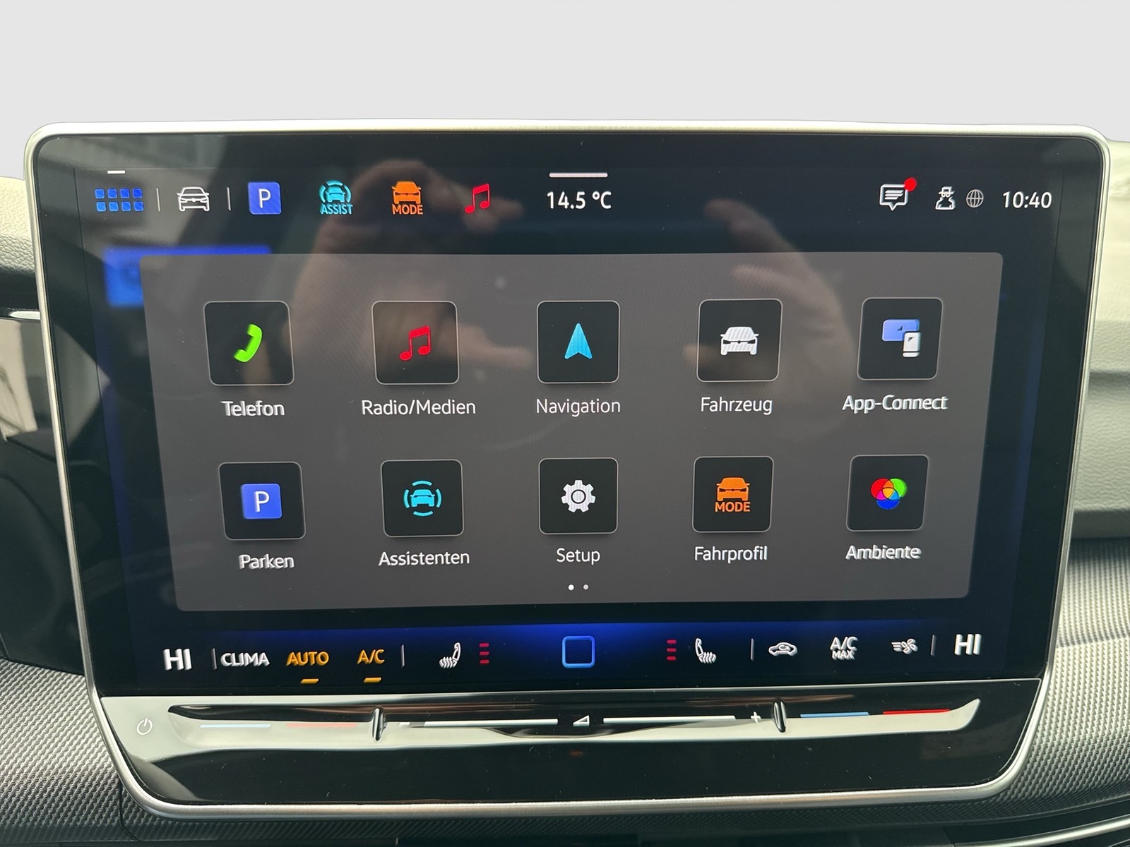 Volkswagen Golf Variant VIII 2.0 R 4X4 FACELIFT CAM ACC 19Z