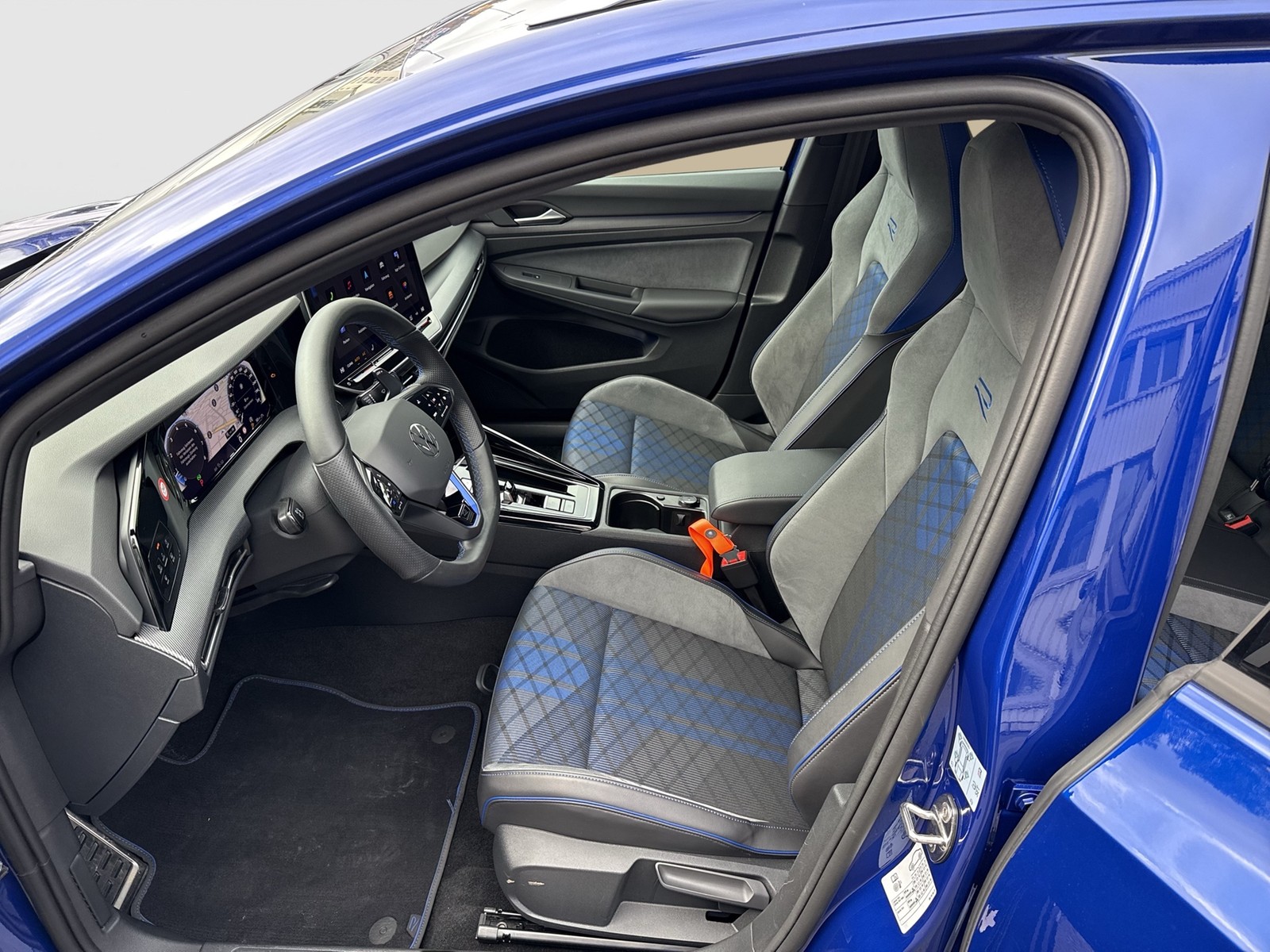 Volkswagen Golf Variant VIII 2.0 R 4X4 FACELIFT CAM ACC 19Z