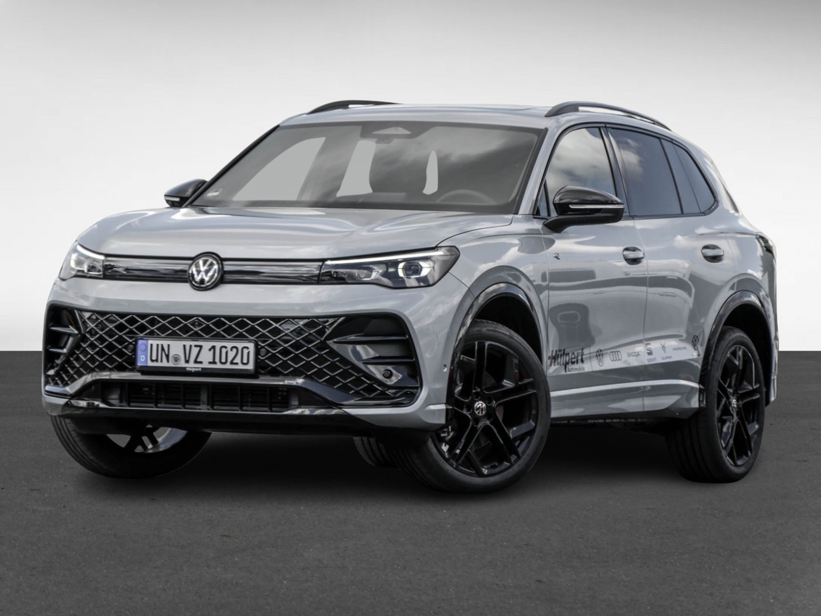 Volkswagen Tiguan 2.0 R-LINE DSG 4X4 BLACKSTYLE LEDER PANO