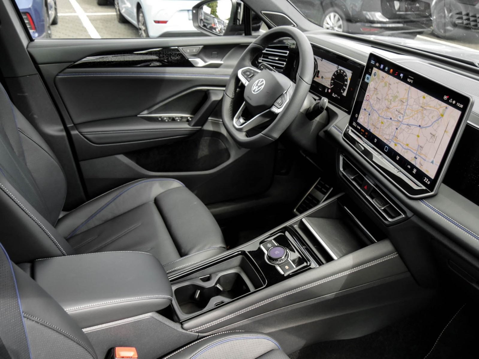 Volkswagen Tiguan 2.0 R-LINE DSG 4X4 BLACKSTYLE LEDER PANO