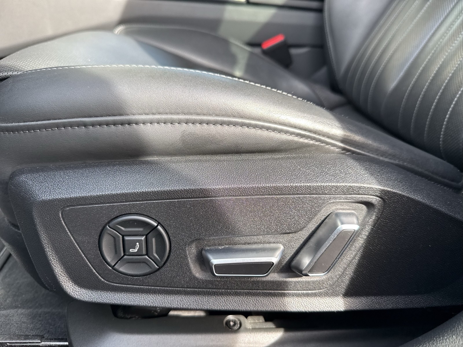 Audi A6 Avant 45 Qu. S LINE PANO STANDHZ LEDER B&O eSITZ