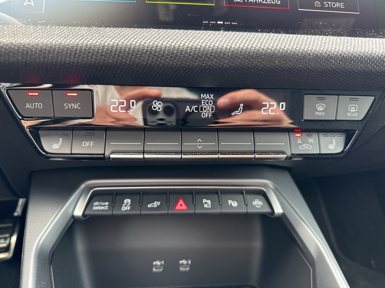 Audi A3 allstreet HYBRID SONOS AHK 360°CAM ACC LM18
