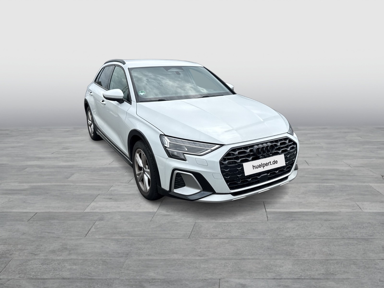 Audi A3 allstreet HYBRID SONOS AHK 360°CAM ACC LM18