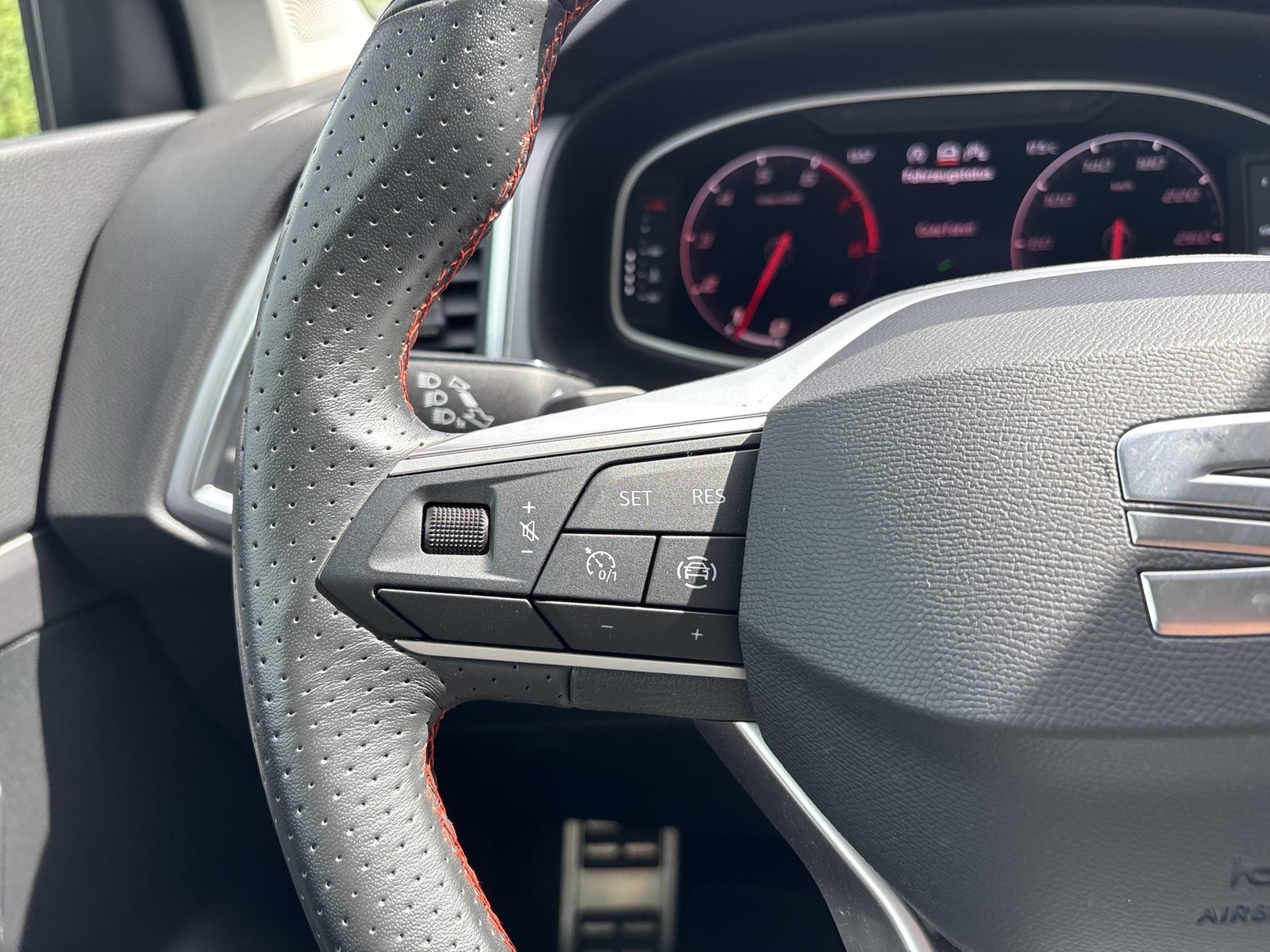 Seat Ateca 2.0 FR 4X4 BEATS KAMERA ALU19 NAVI SITZHEIZ