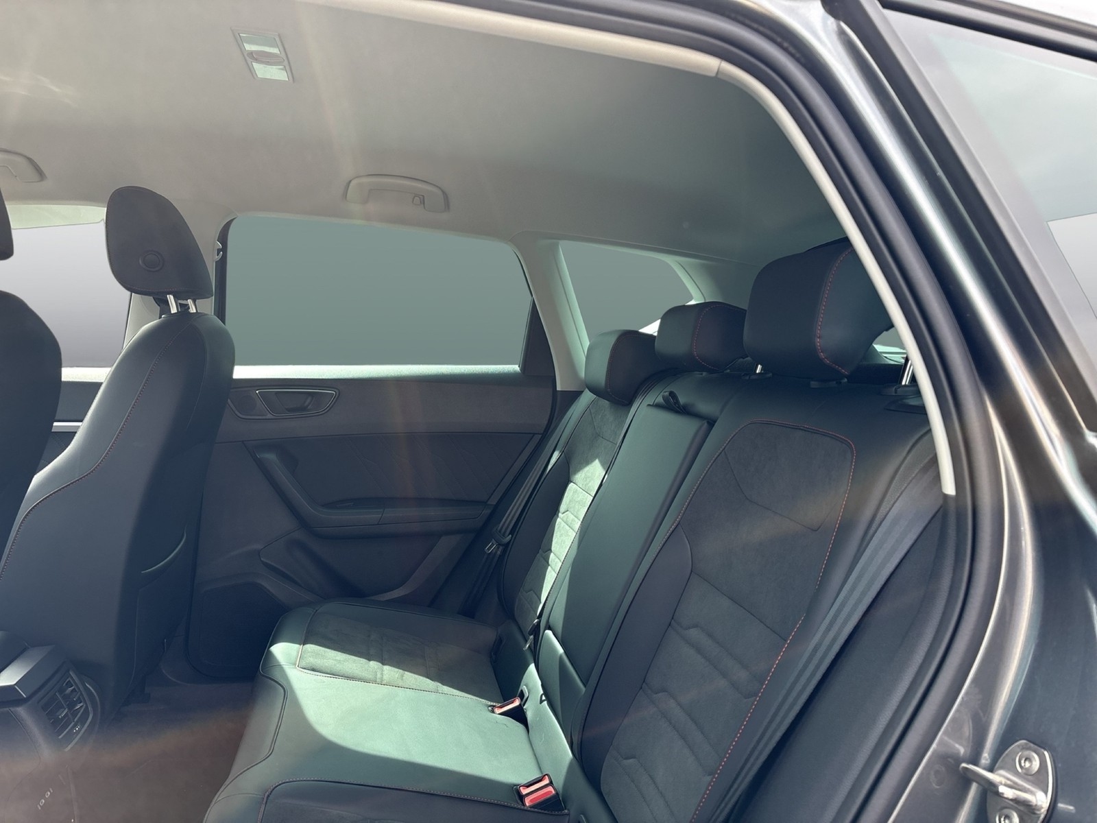 Seat Ateca 2.0 FR 4X4 BEATS KAMERA ALU19 NAVI SITZHEIZ