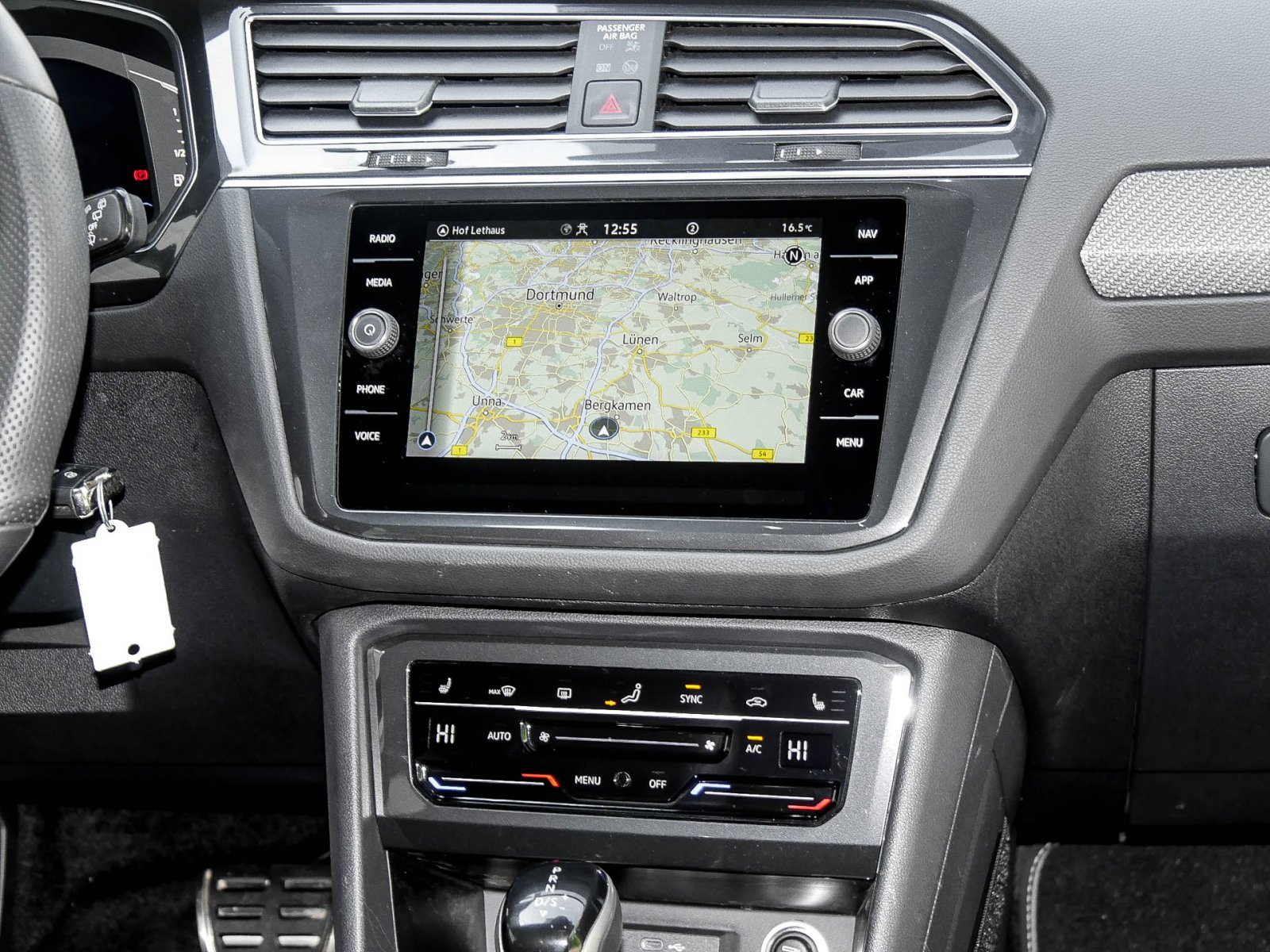 Volkswagen Tiguan 2.0 R-LINE LEDER AHK CAM ACC LM19 NAVI