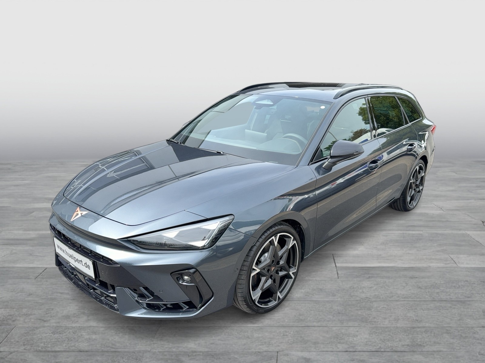 Cupra Leon ST 2.0 VZ 4X4 PANO SENNHEISER AHK CAM LM19