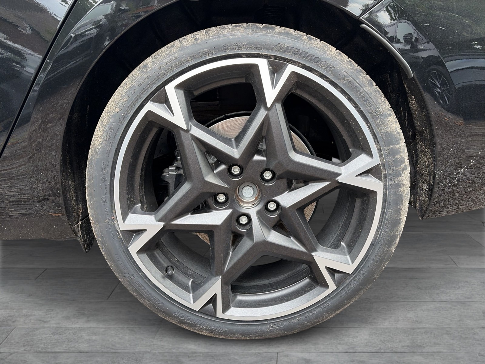 Cupra Leon ST 2.0 VZ 4X4 PANO SENNHEISER AHK CAM LM19