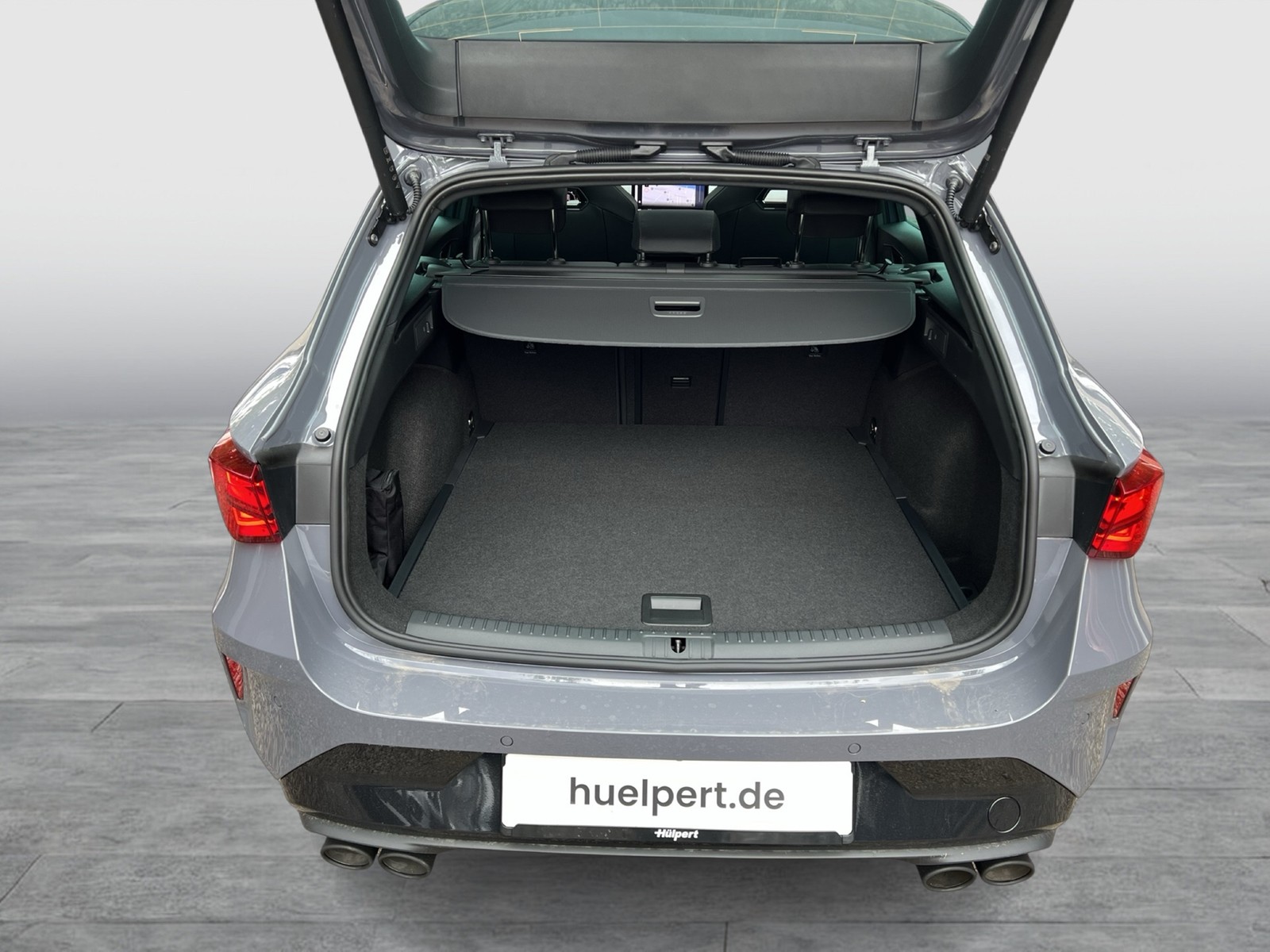 Cupra Leon ST 2.0 VZ 4X4 PANO SENNHEISER AHK CAM LM19