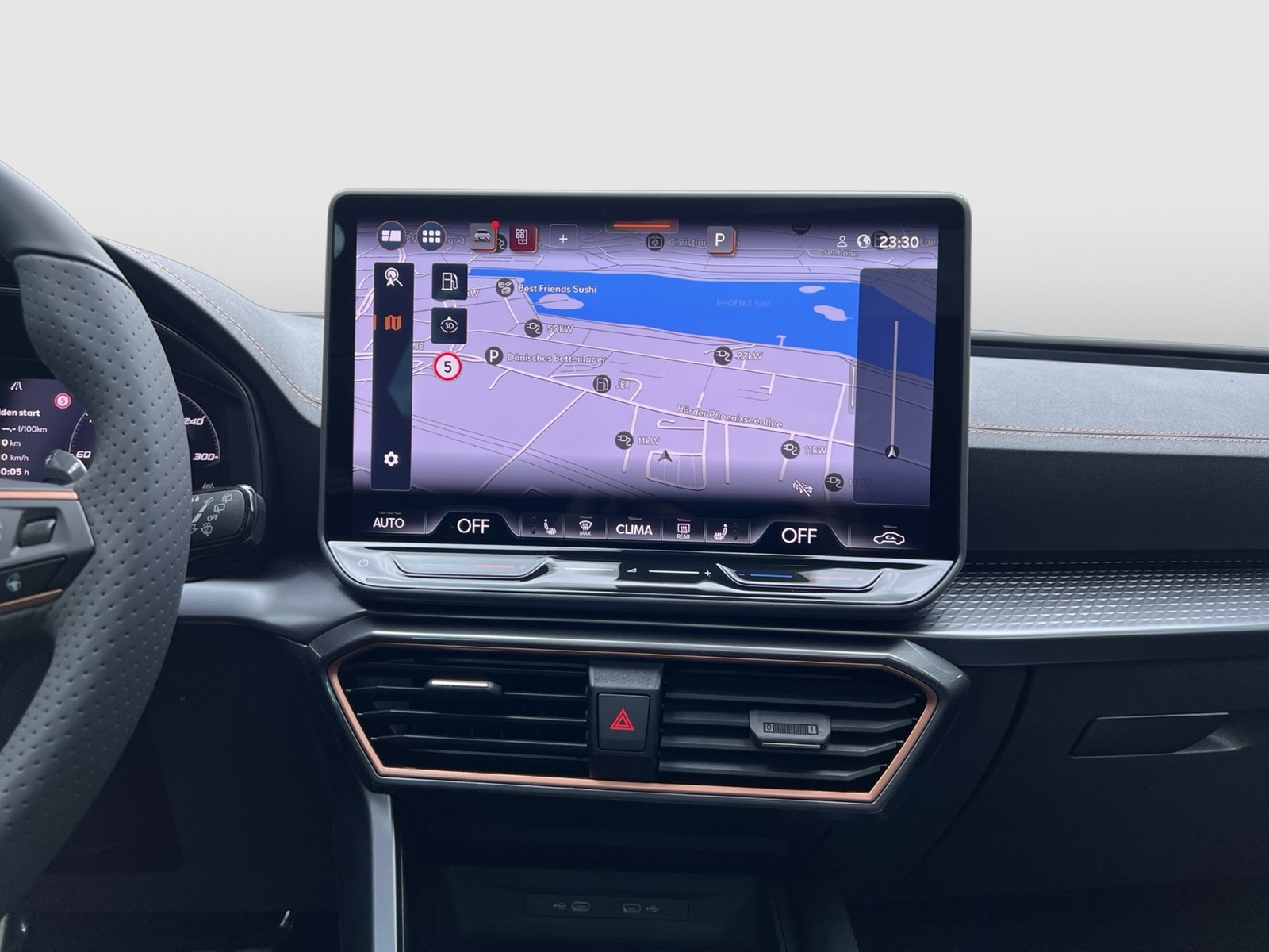 Cupra Leon ST 2.0 VZ 4X4 PANO SENNHEISER AHK CAM LM19