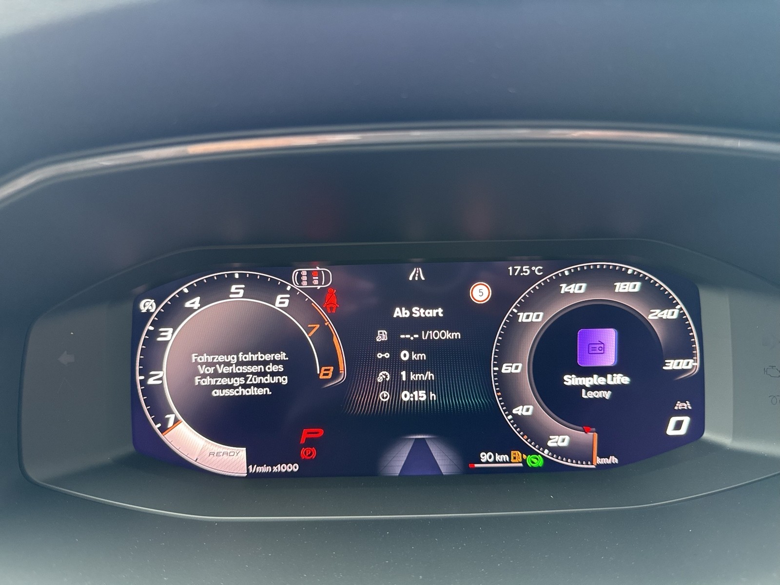 Cupra Leon ST 2.0 VZ 4X4 PANO SENNHEISER AHK CAM LM19