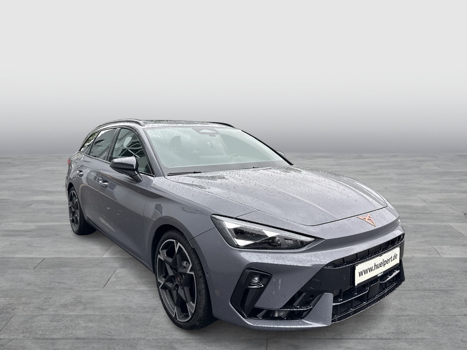 Cupra Leon ST 2.0 VZ 4X4 PANO SENNHEISER AHK CAM LM19