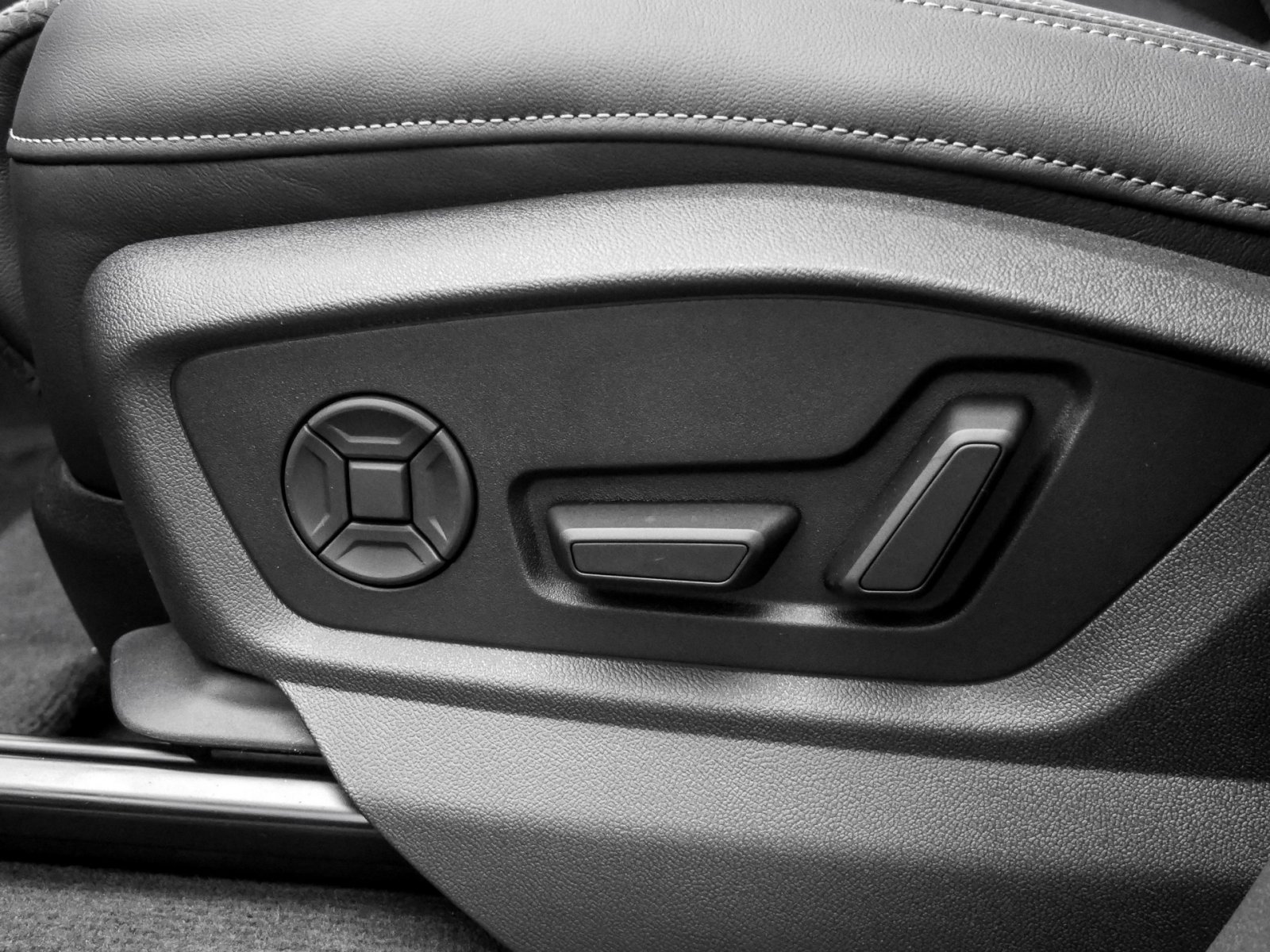 Audi Q7 60 TFSI e quattro S Line AHK+Pano+B&O+AmbienteLichtüaketPlus+HeadUpDisplay