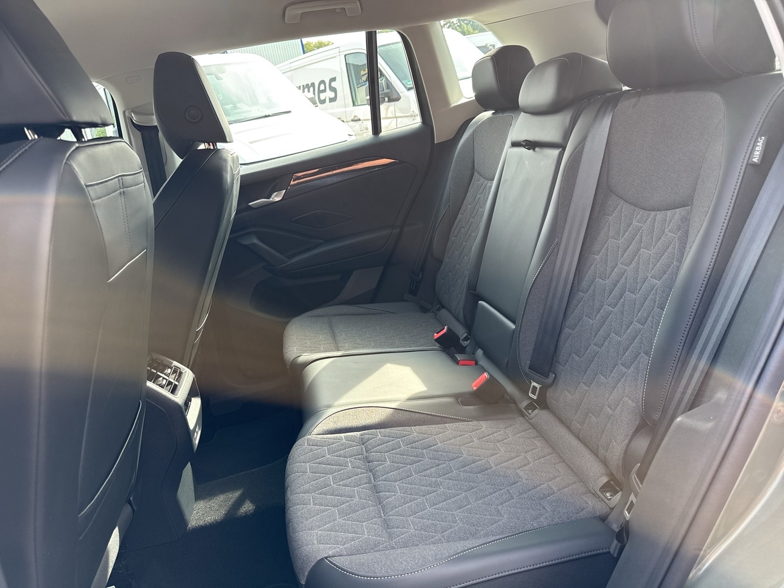 Volkswagen Tiguan 1.5 eTSI LIFE 360CAM ACC LM18 NAVI SITZHZ