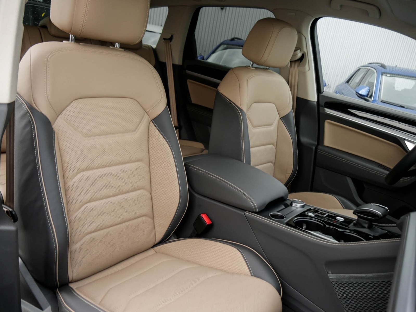 Volkswagen Touareg V6 ELEGANCE NEUESMODELL STANDHZ CAM LM20