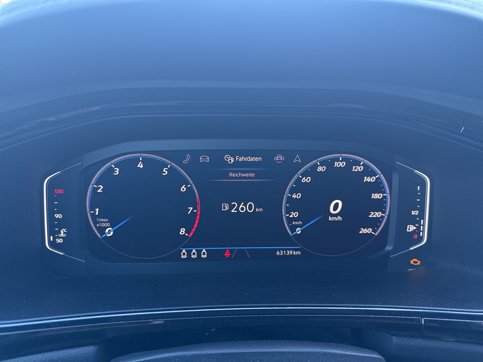 Volkswagen T-Roc 1.0 R-LINE BLACKSTYLE AHK KAMERA ALU18 NAVI