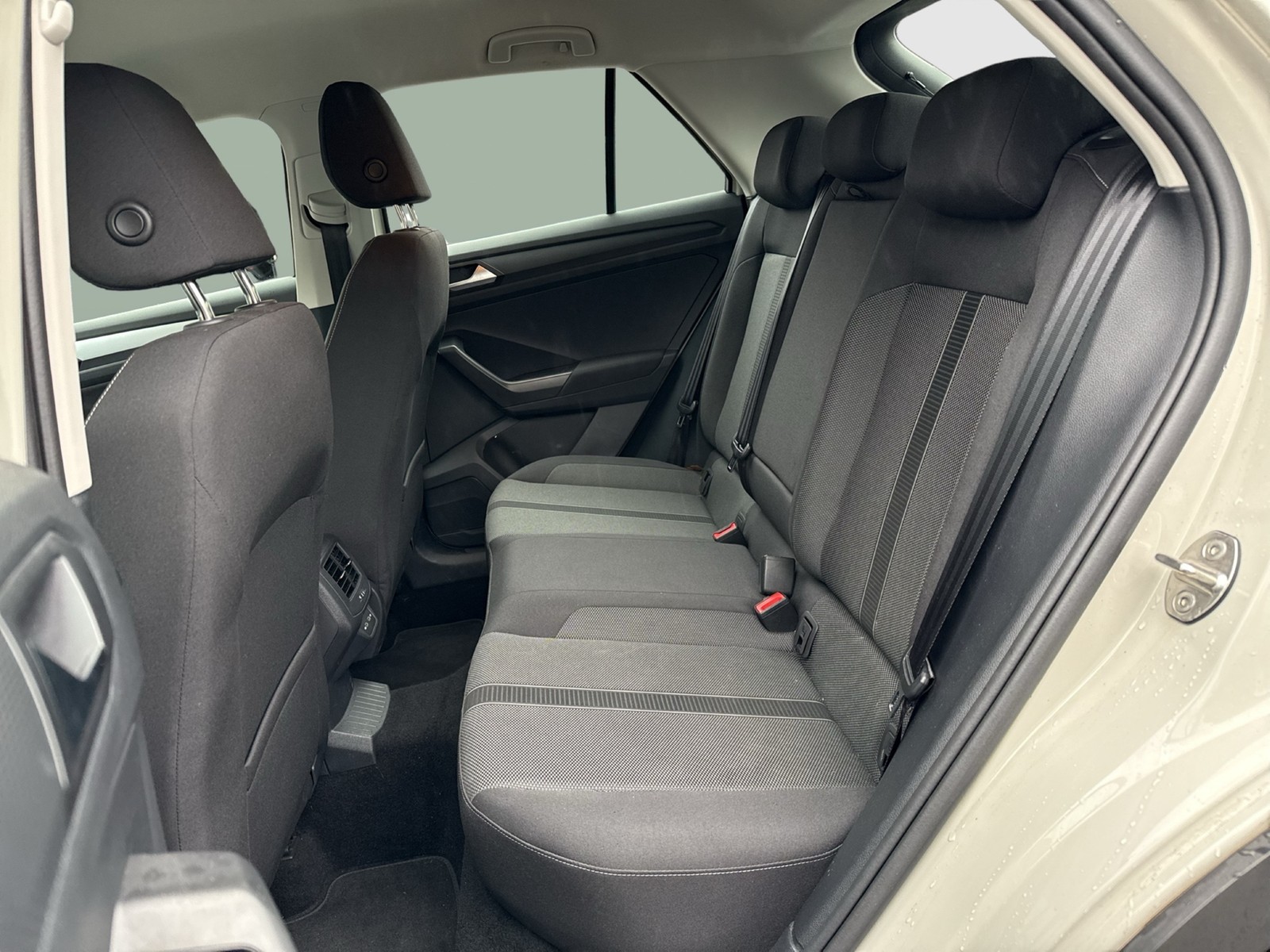 Volkswagen T-Roc 1.0 LIFE CARPLAY SITZHEIZUNG ALU LED