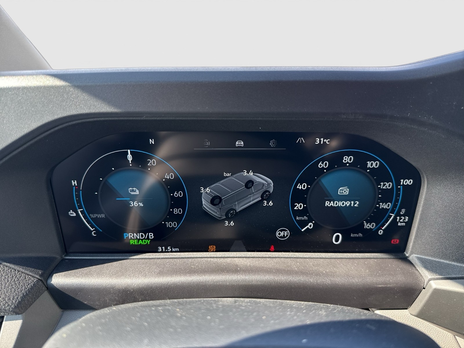 Volkswagen T7 Transporter E KASTEN KR AHK CAM LED