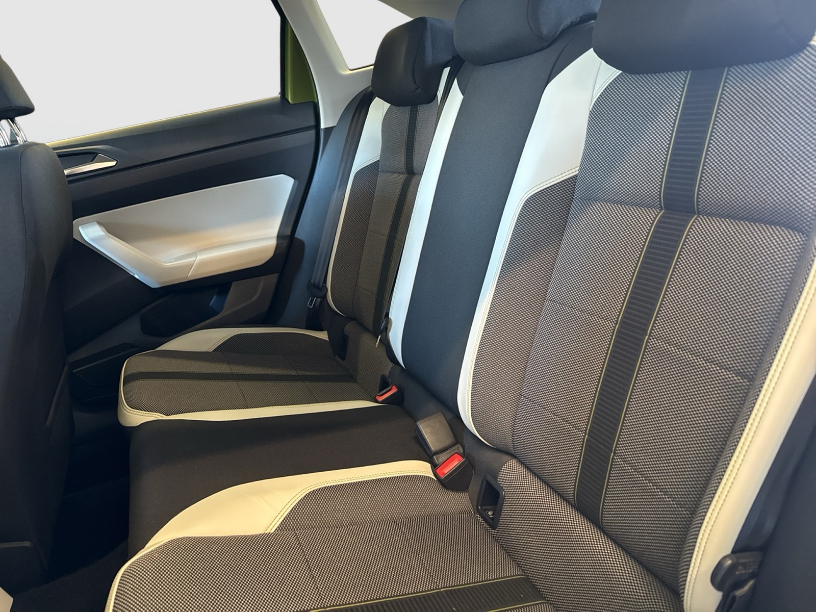 Volkswagen Taigo 1.0 STYLE PANO BEATS KAMERA LM18 MATRIX