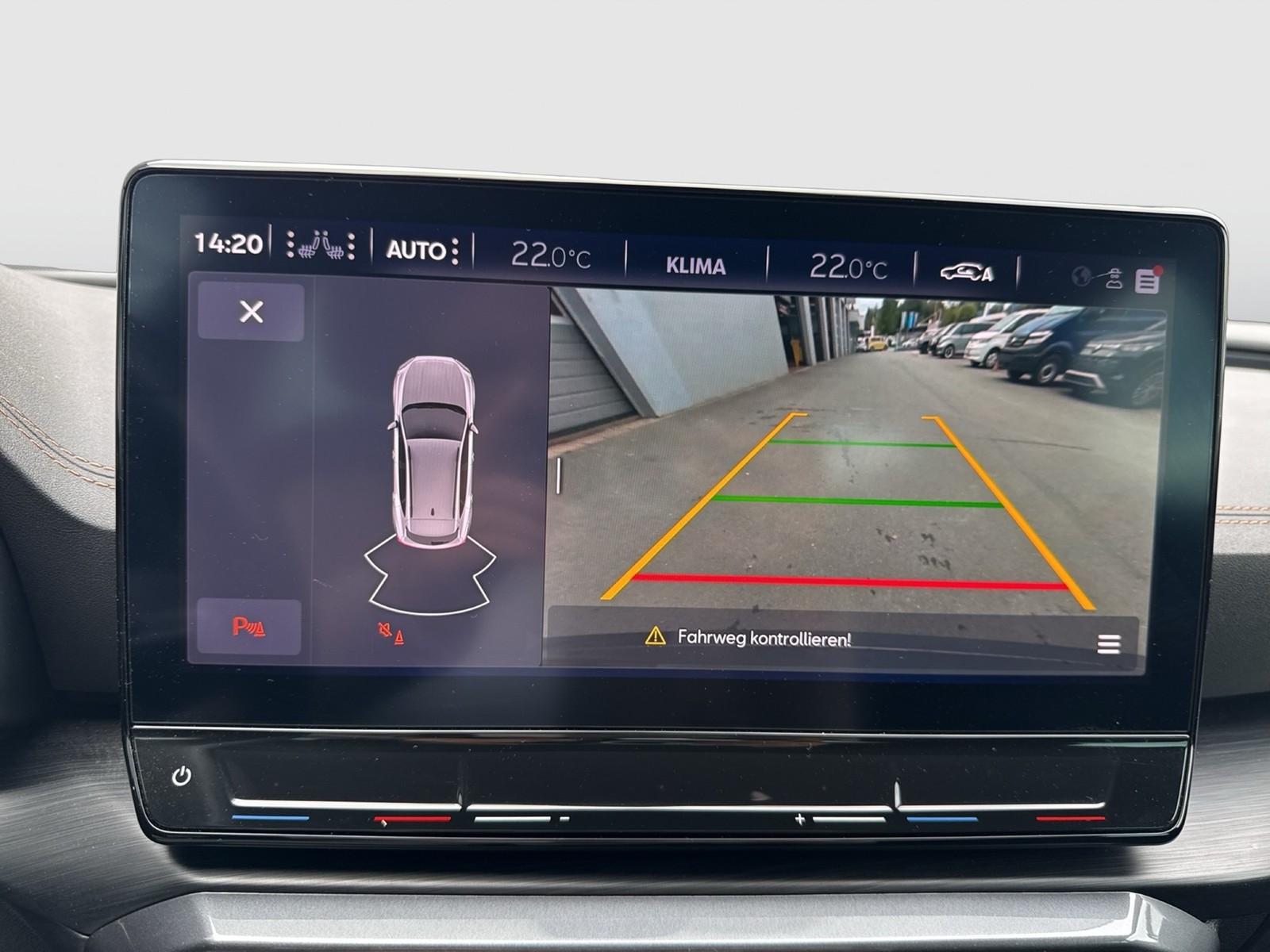 Cupra Formentor 2.0 4X4 AHK CAM ACC LM19 NAVI SITZHEIZ