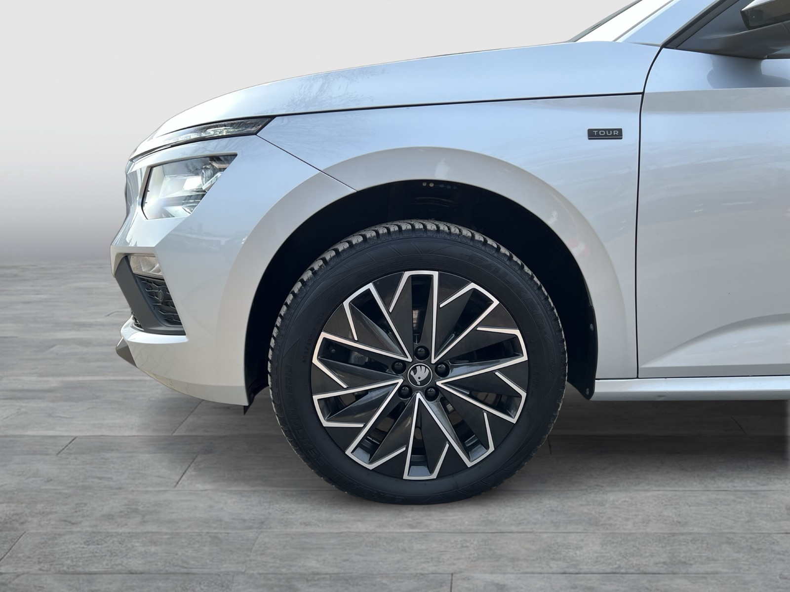 Skoda Kamiq 1.5 TOUR BLACKPACKAGE CAM MATRIX NAVI LM17