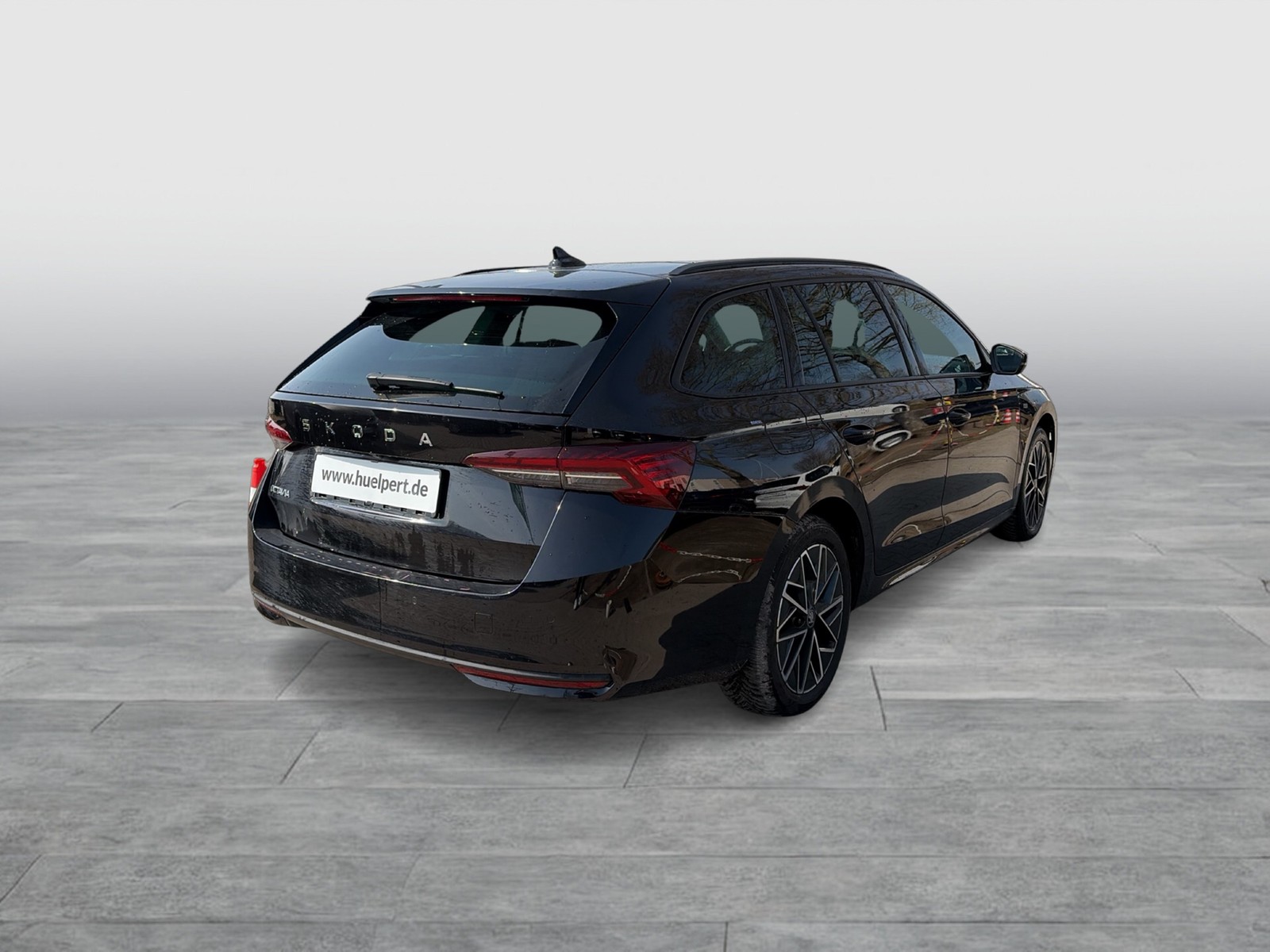 Skoda Octavia Combi 2.0 TOUR PANO CANTON AHK 360°CAM