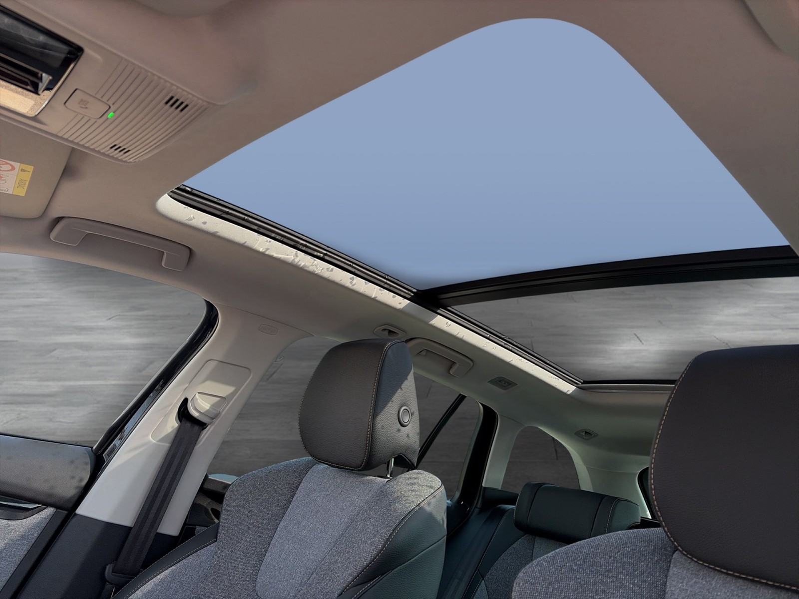 Skoda Octavia Combi 2.0 TOUR PANO CANTON AHK 360°CAM