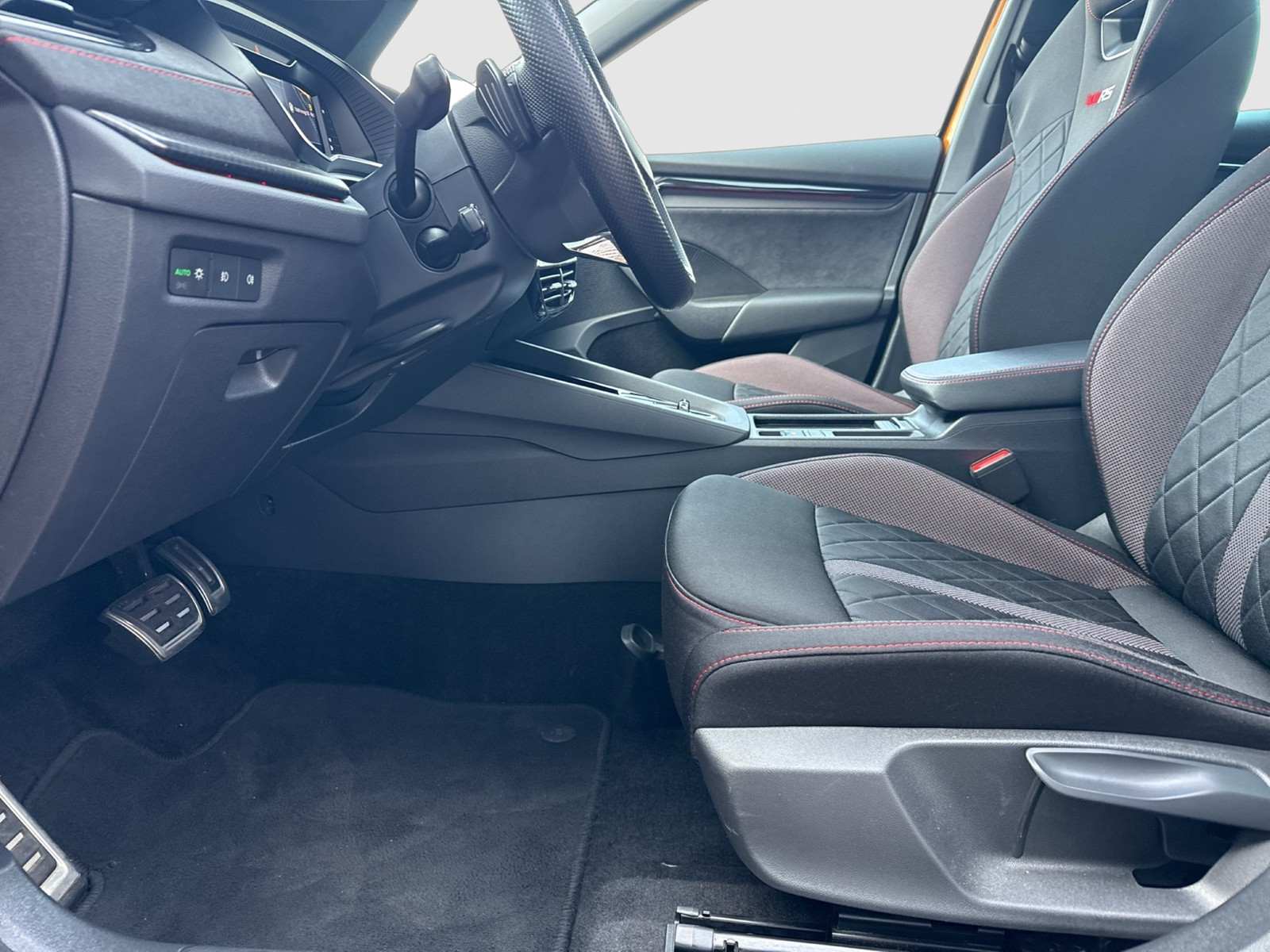 Skoda Octavia Combi 2.0 RS PANO CAM ACC LM19 MATRIX