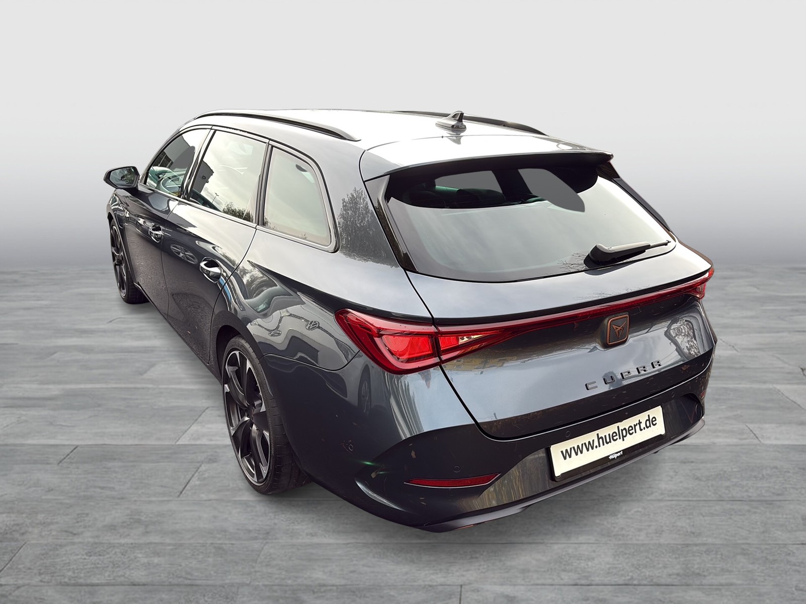 Cupra Leon ST 1.4 HYBRID VZ CAM ACC LM19 NAVI CARPLAY