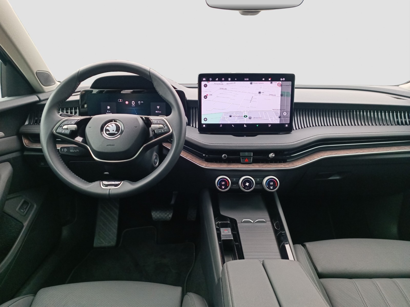 Skoda Superb Combi 1.5 eTSI L&K LEDER PANO AHK 360°CAM