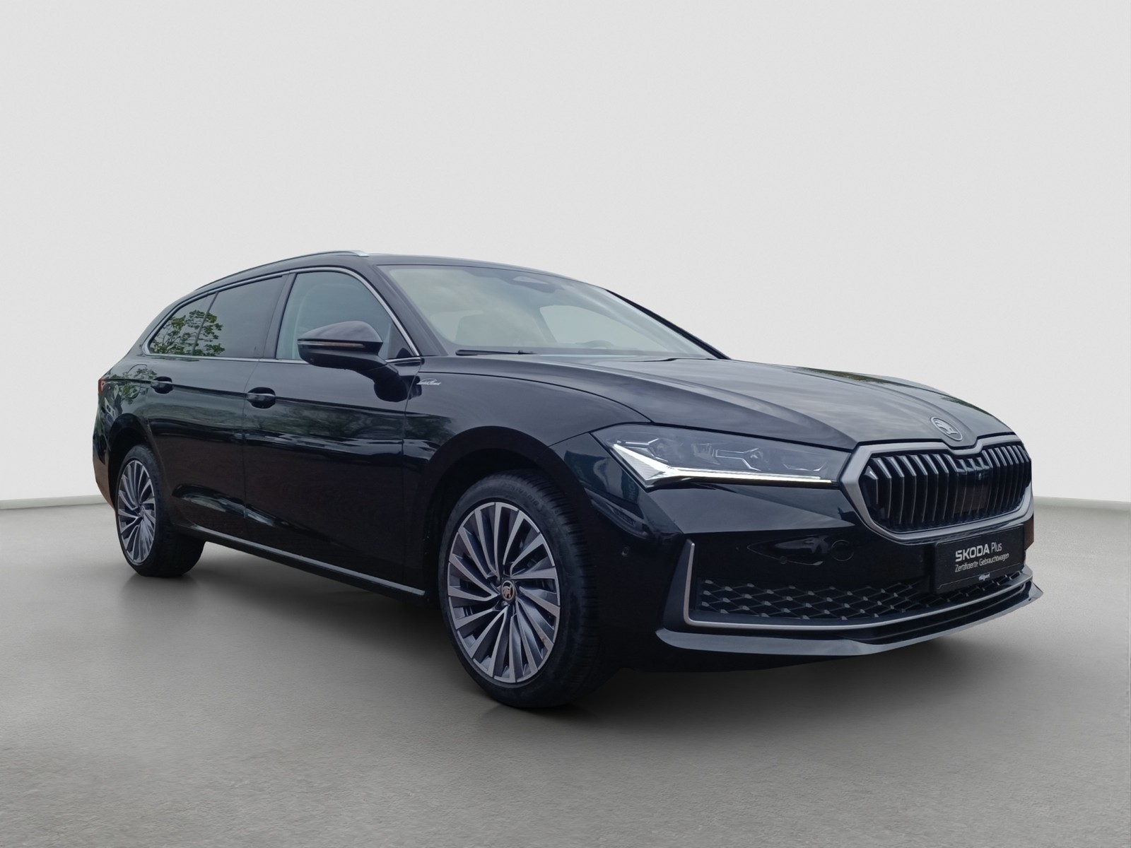 Skoda Superb Combi 1.5 eTSI L&K LEDER PANO AHK 360°CAM