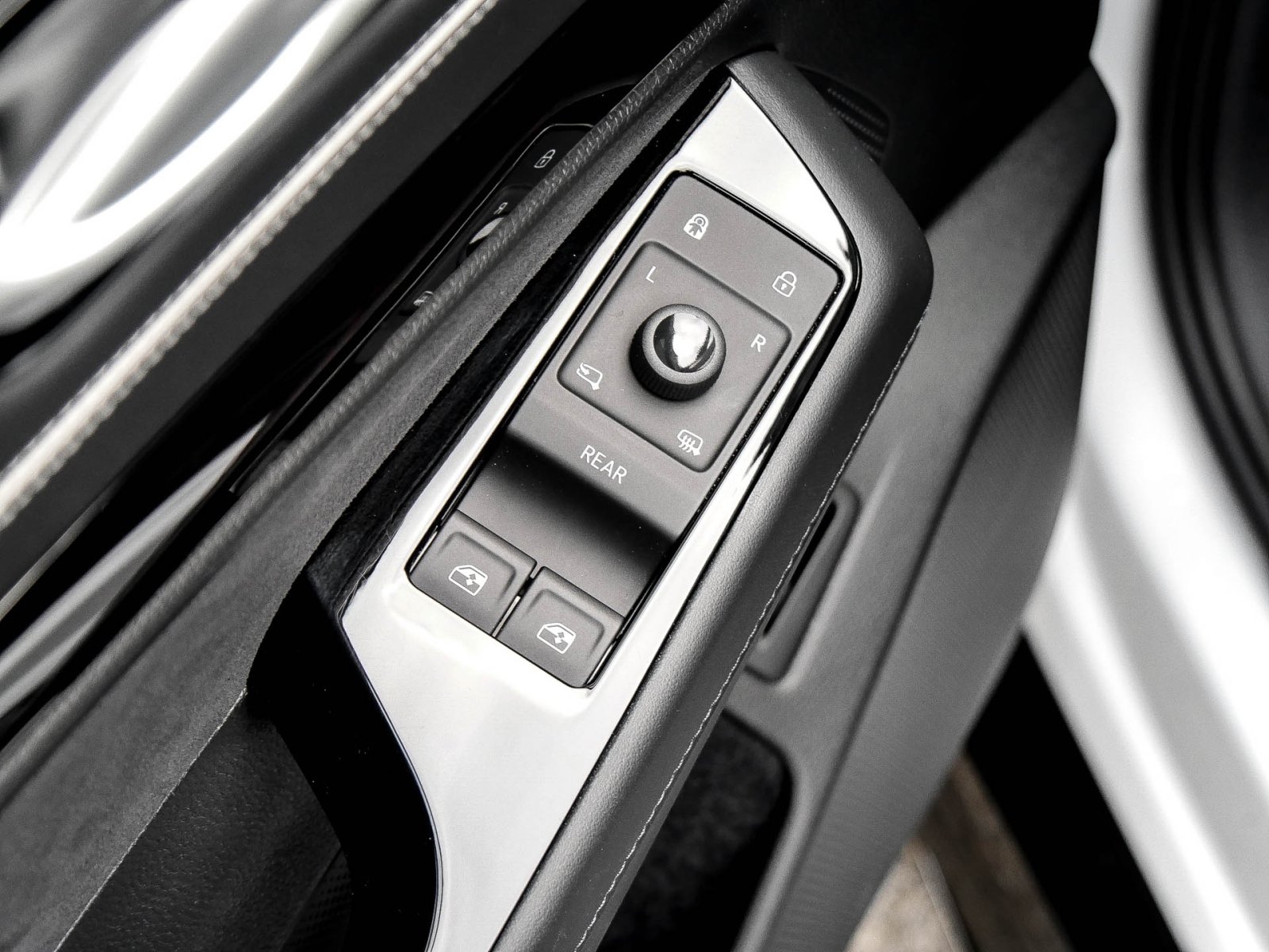 Volkswagen ID.7 Tourer PRO KAMERA AHK HEAD-UP MATRIXLED ACC