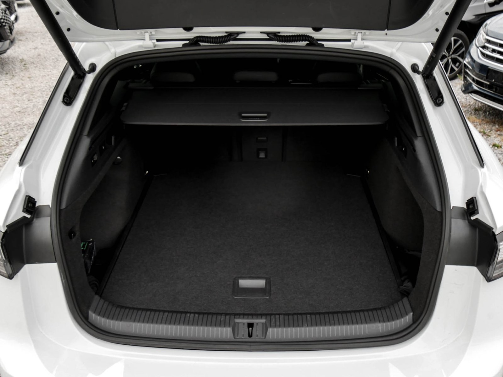 Volkswagen ID.7 Tourer PRO KAMERA AHK HEAD-UP MATRIXLED ACC