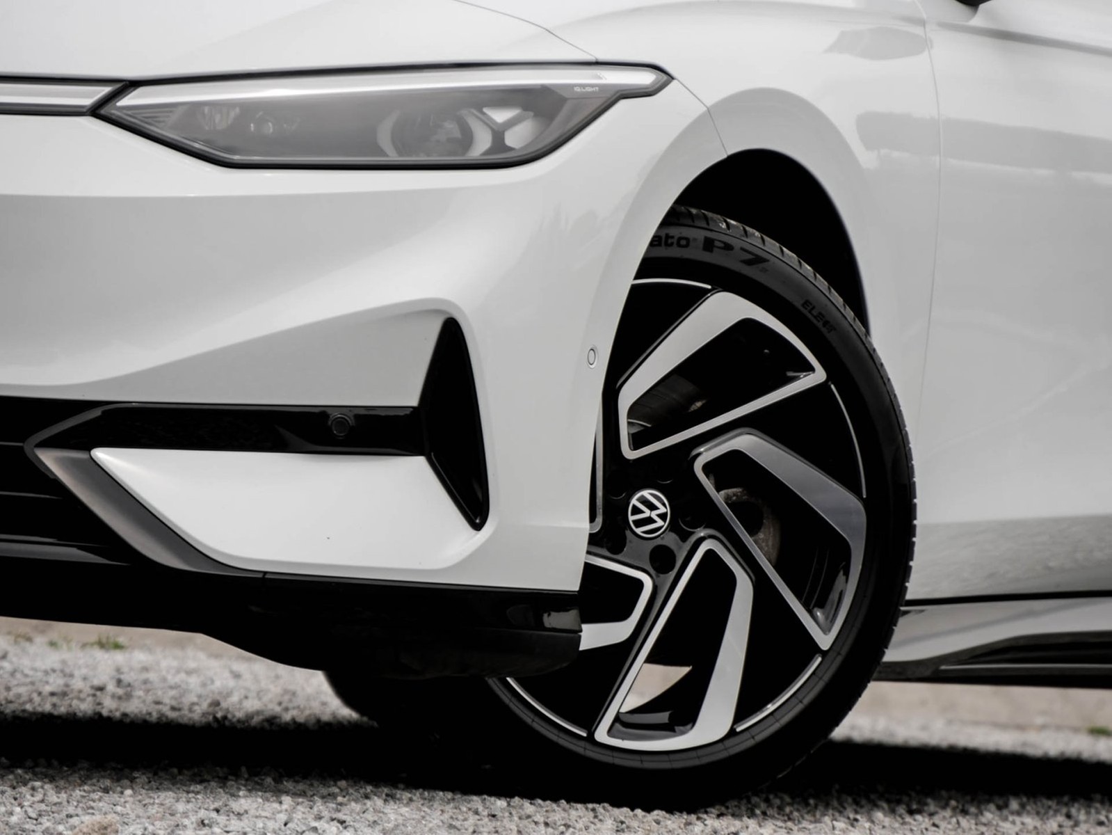 Volkswagen ID.7 Tourer PRO KAMERA AHK HEAD-UP MATRIXLED ACC