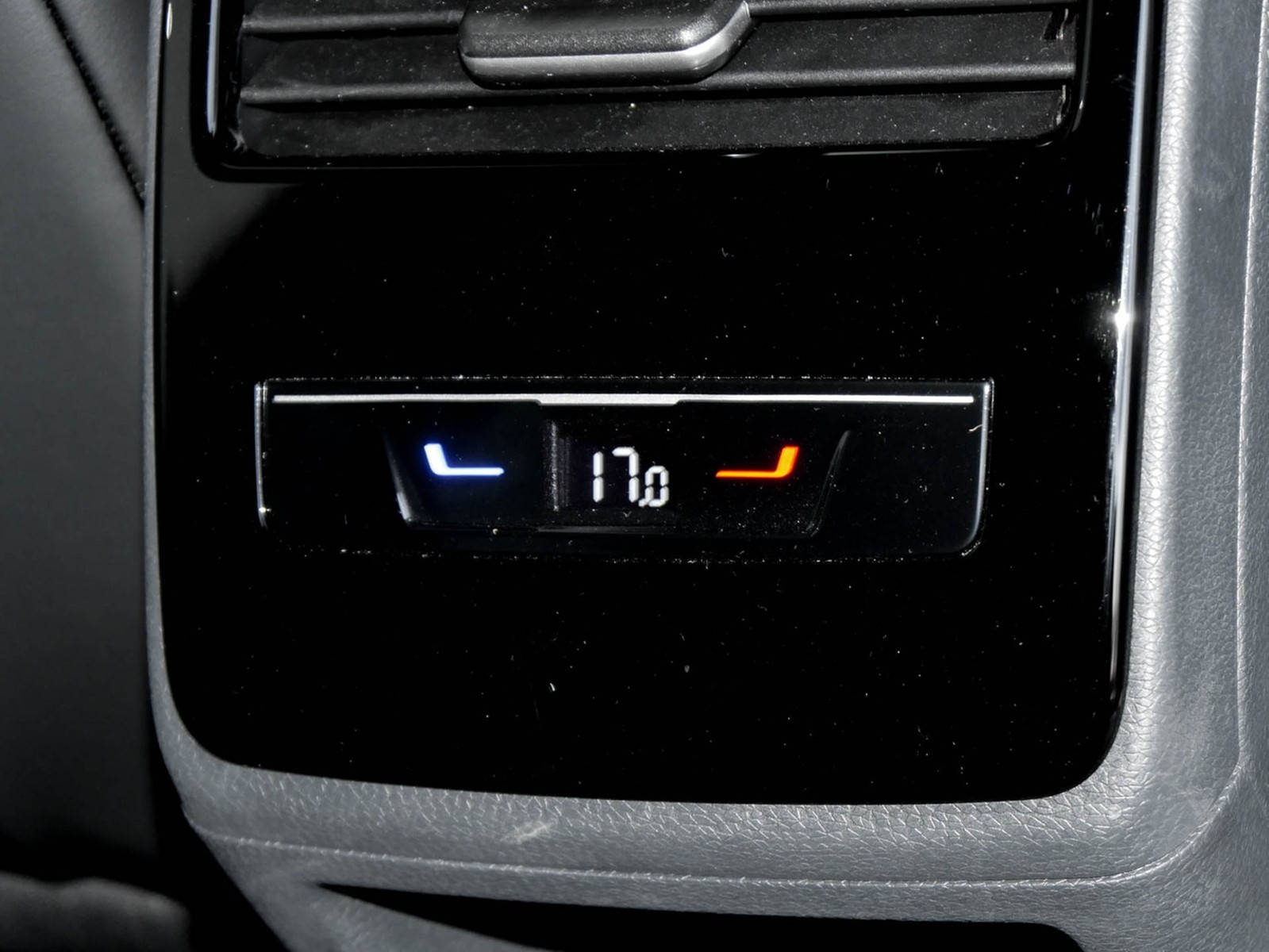 Volkswagen ID.7 Tourer PRO KAMERA AHK HEAD-UP MATRIXLED ACC