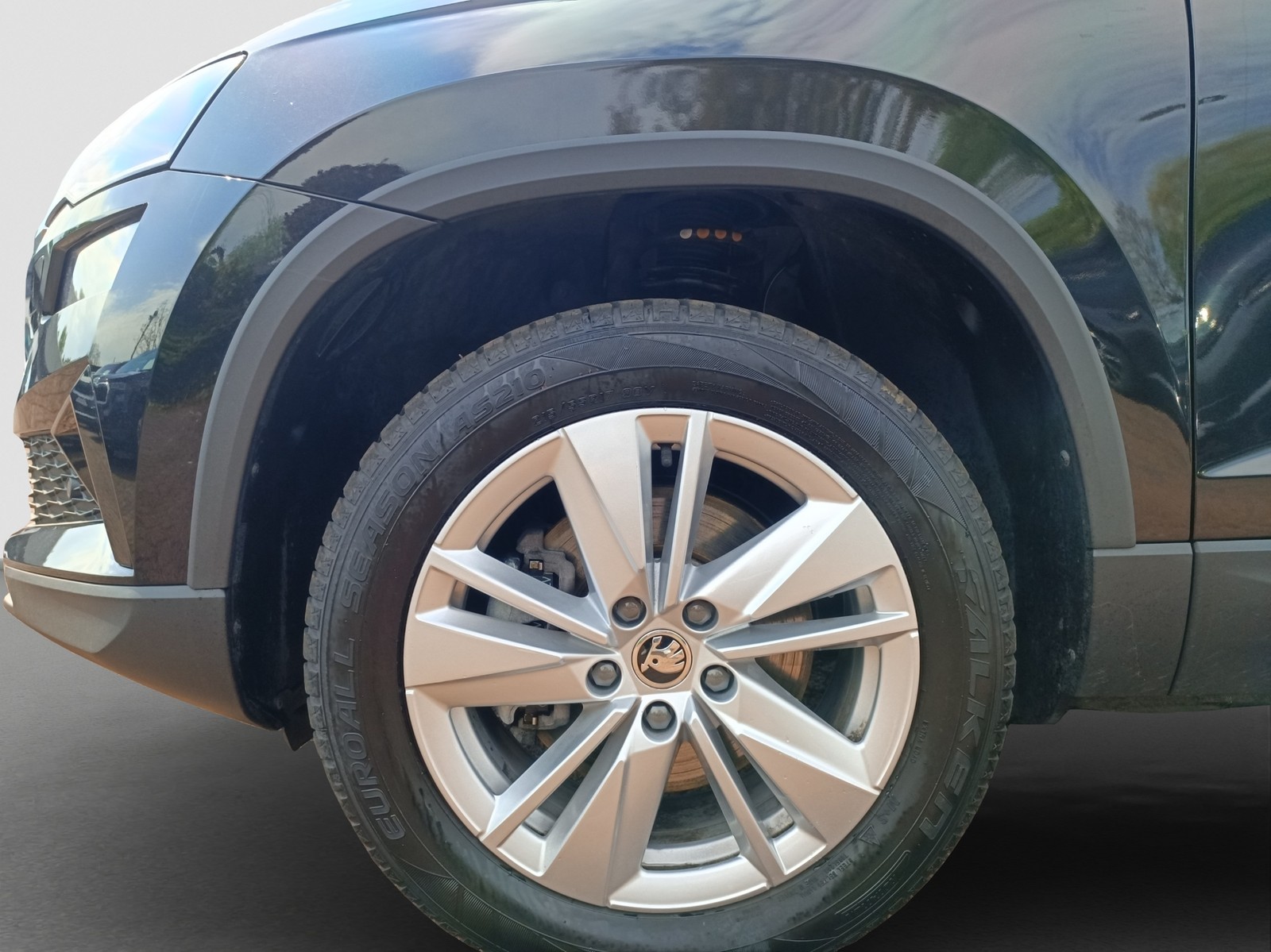 Skoda Karoq 1.5 SELECTION AHK CAM ACC E-KLAPPE NAVI