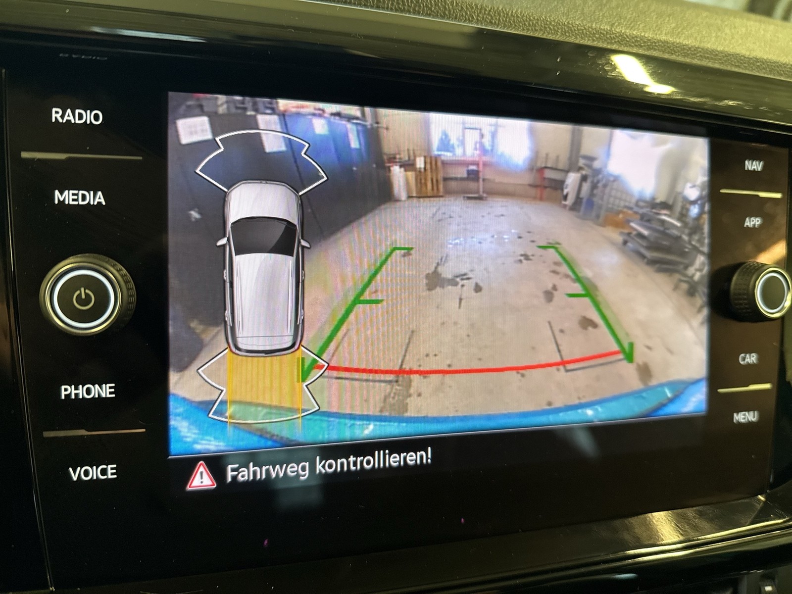 Volkswagen T-Cross 1.5 STYLE CAM LM18 NAVI CARPLAY SITZHEIZ