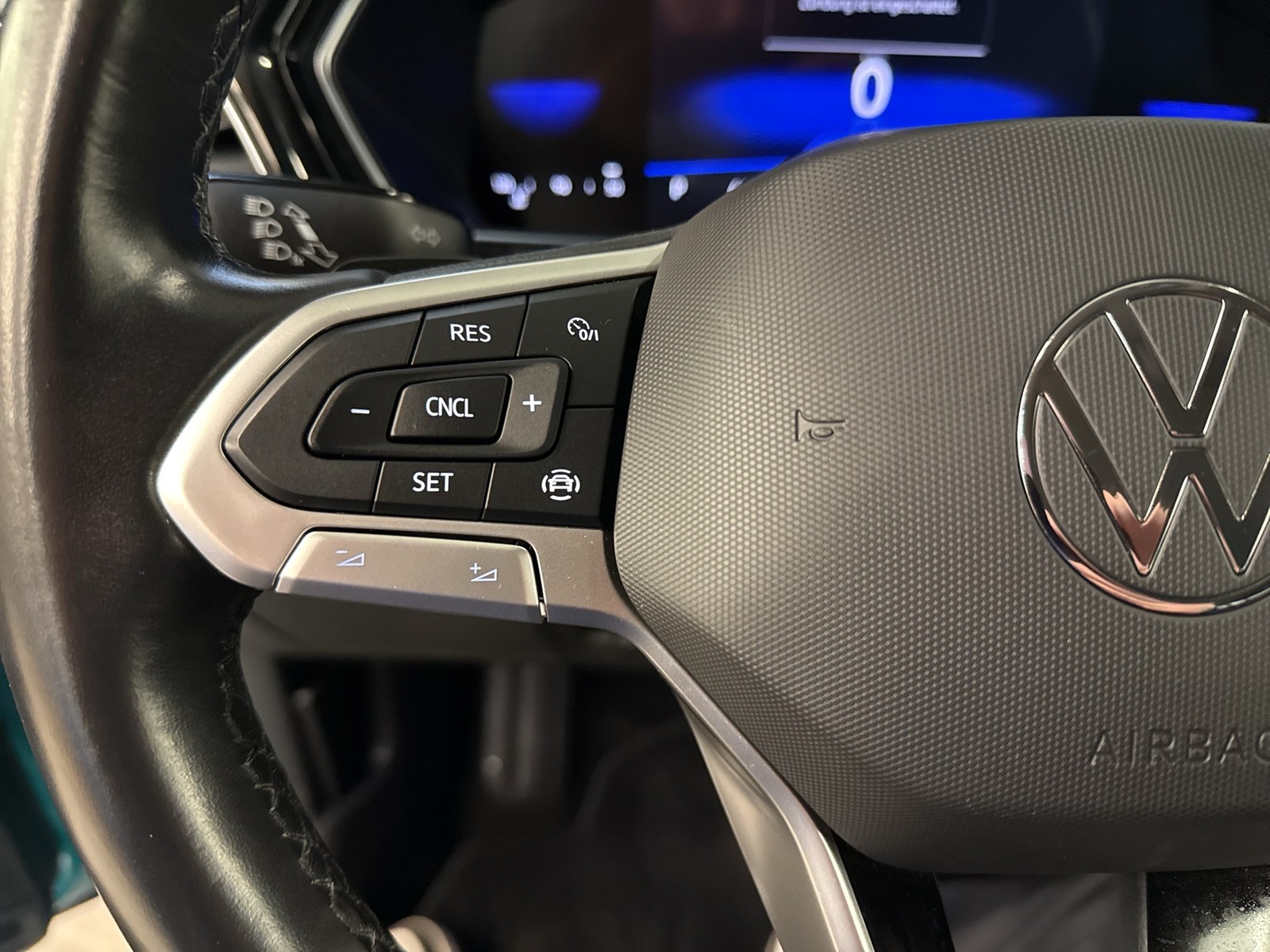 Volkswagen T-Cross 1.5 STYLE CAM LM18 NAVI CARPLAY SITZHEIZ