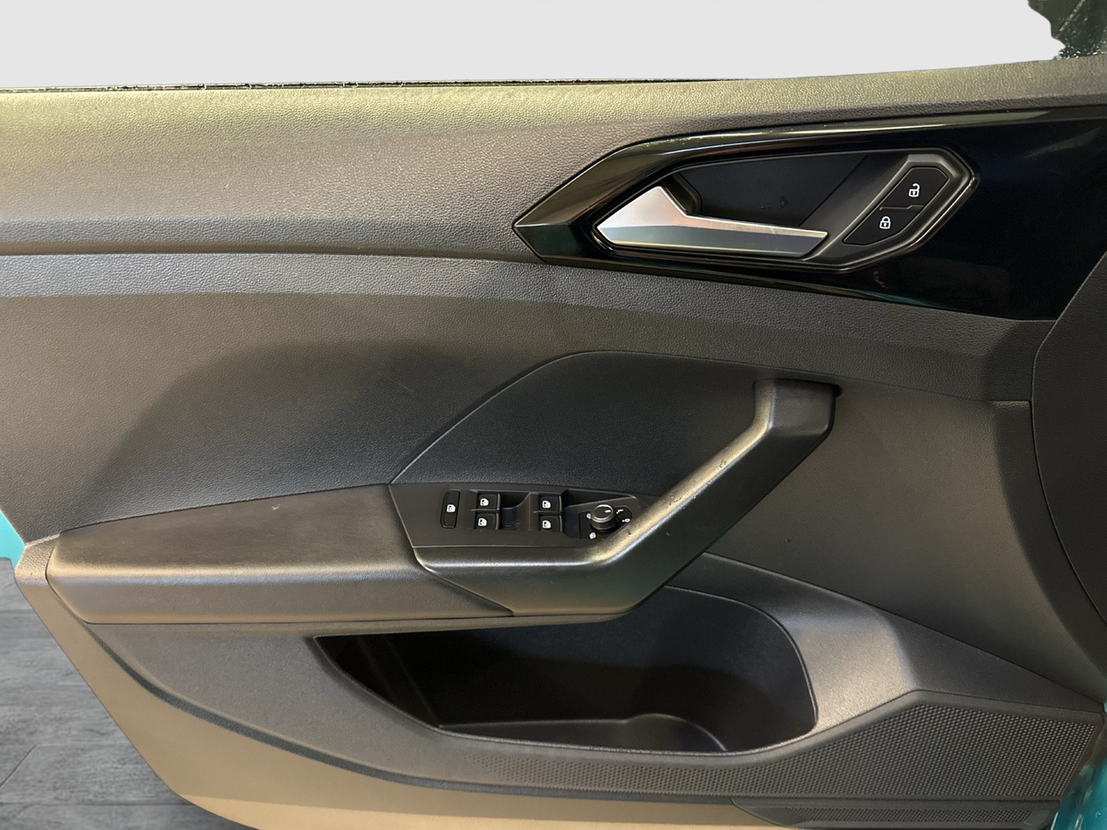 Volkswagen T-Cross 1.5 STYLE CAM LM18 NAVI CARPLAY SITZHEIZ