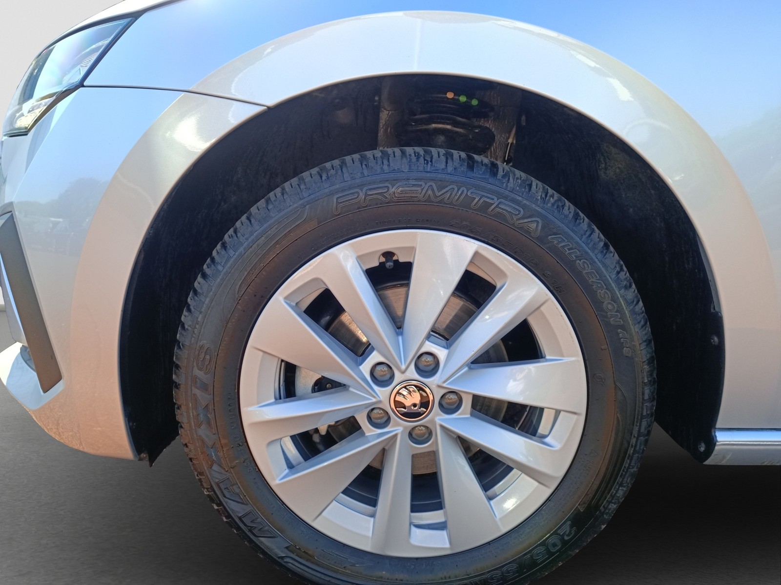 Skoda Scala 1.0 SELECTION CAM ACC NAVI ALU SITZHEIZUNG
