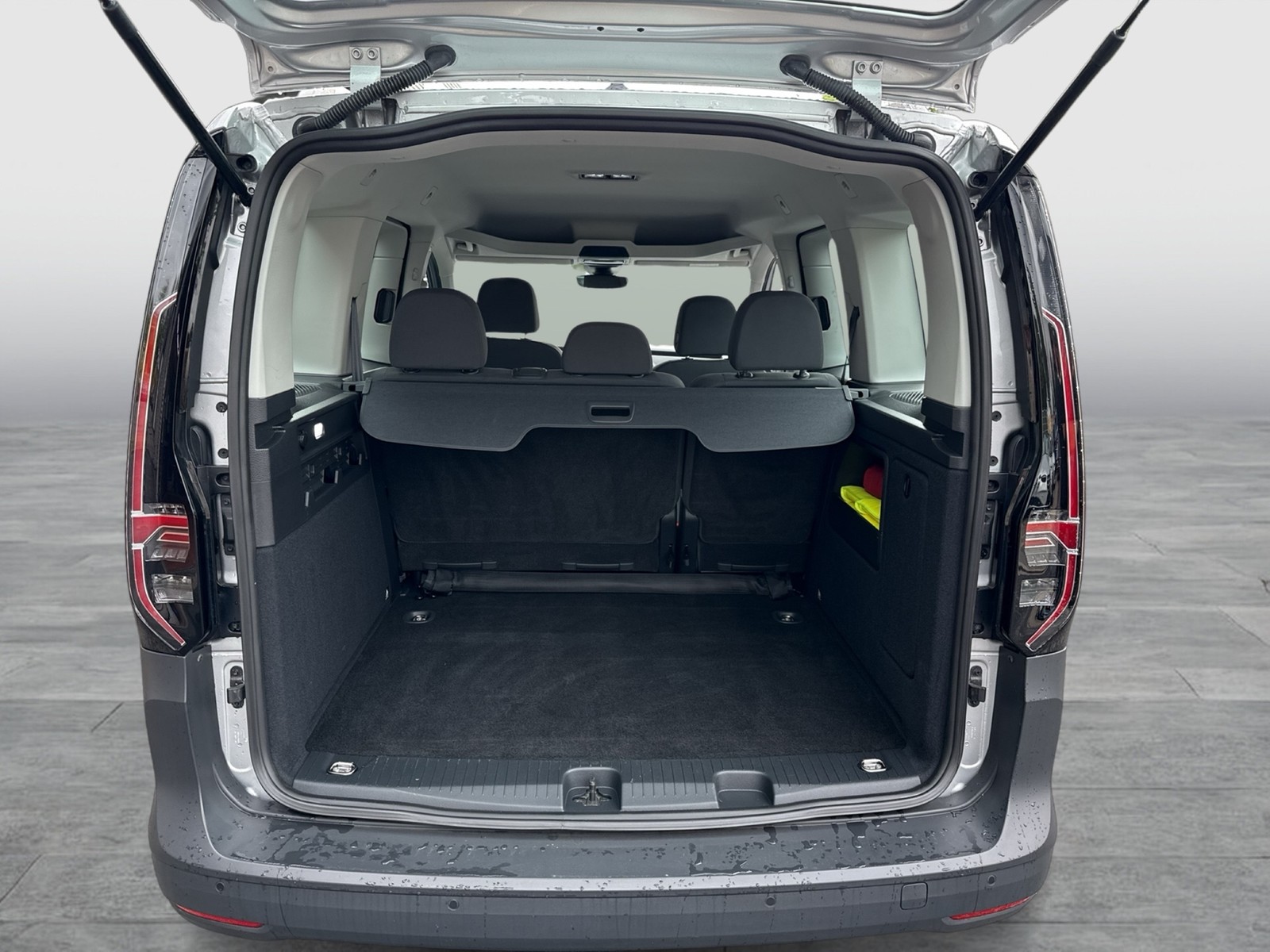 Volkswagen Caddy 2.0 Kombi CAM ACC NAVI CARPLAY SITZHEIZUNG