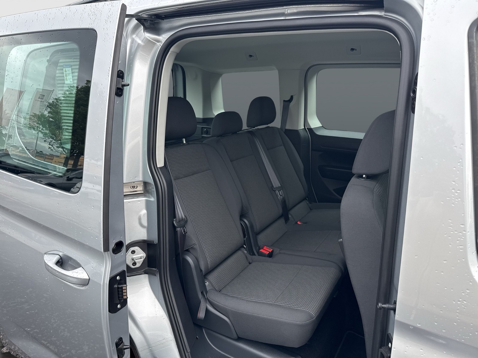 Volkswagen Caddy 2.0 Kombi CAM ACC NAVI CARPLAY SITZHEIZUNG