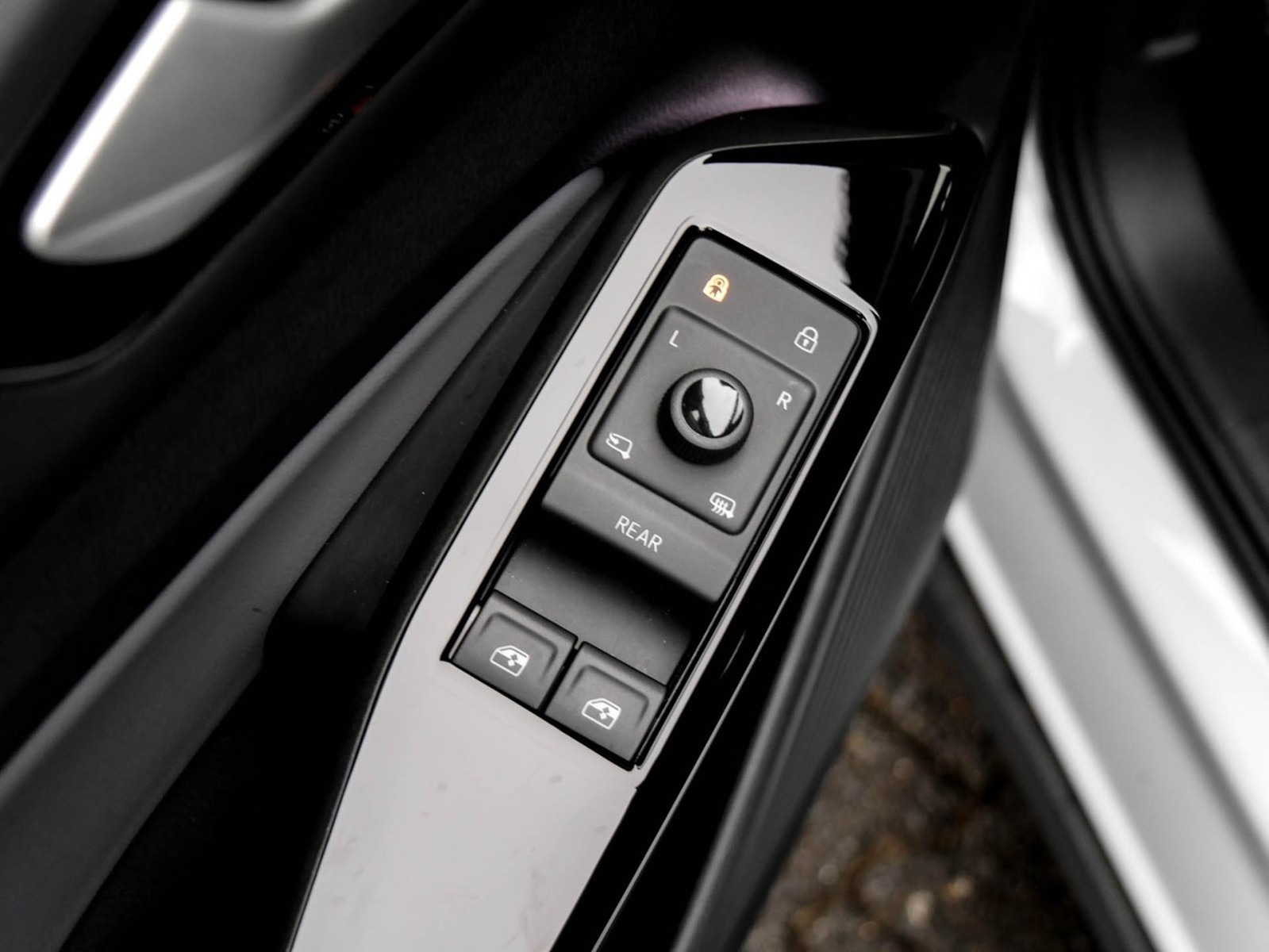 Volkswagen ID.4 PRO WÄRMEPUMPE ACC LM19 NAVI CARPLAY SITZHZ